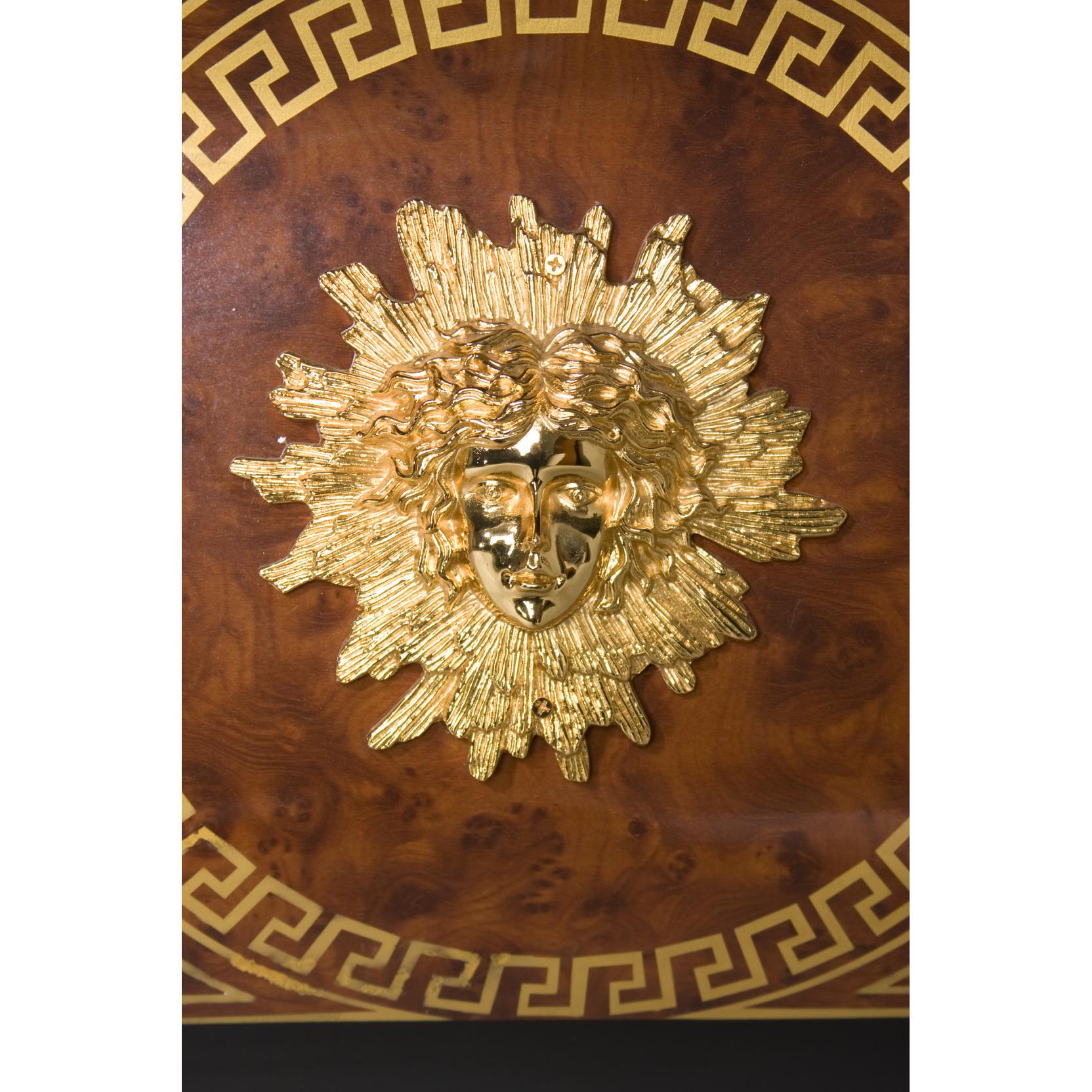 家具 GIANNI VERSACE Upholstered Furniture Suite, Gianni Versace Style, (Lot 602