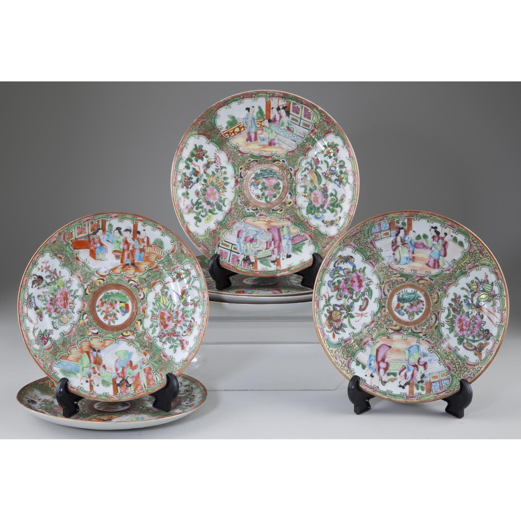 chinese-export-porcelain-rose-medallion-plates