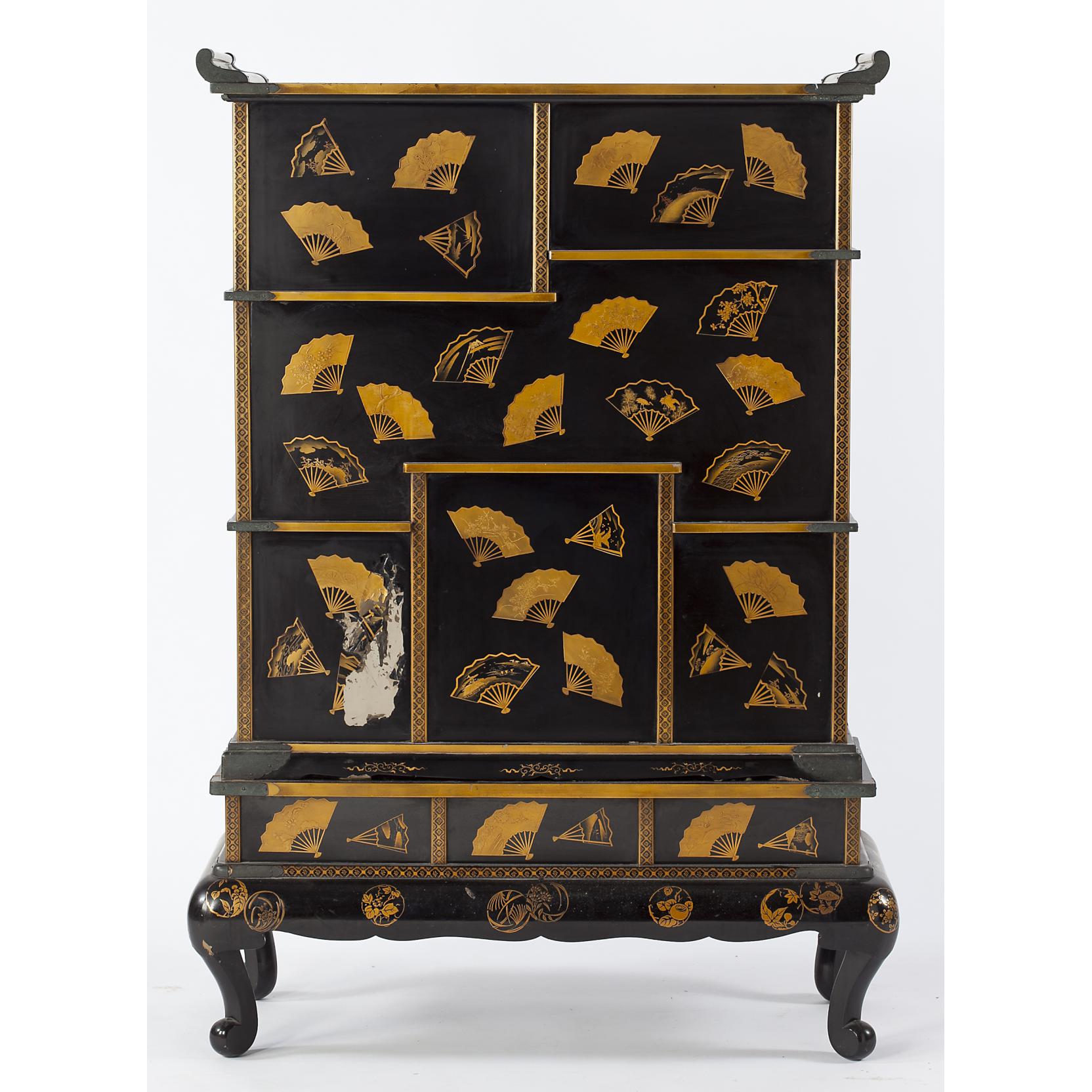 Meiji Lacquer and Gilt Display Cabinet (Lot 804 - The Spring