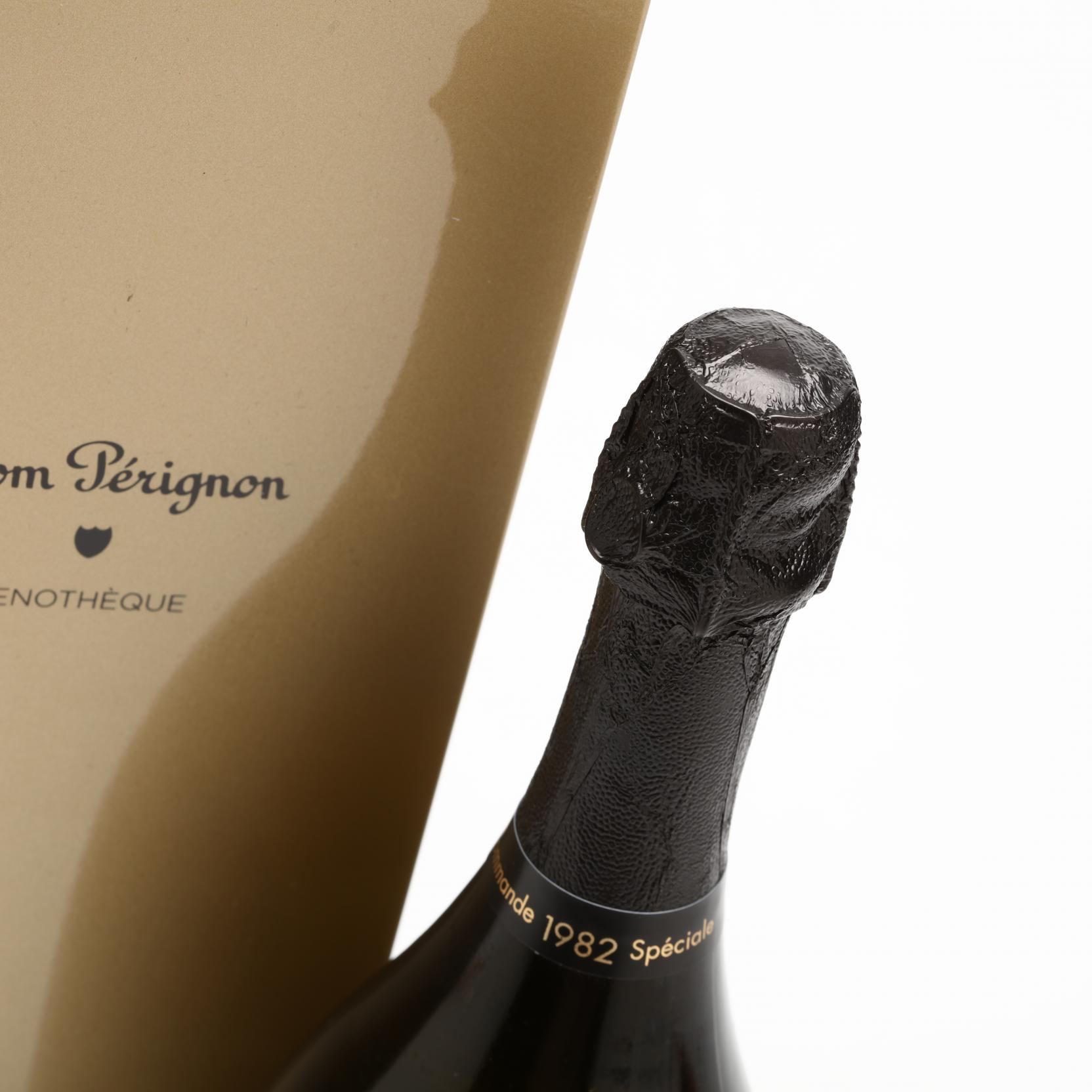 Moet & Chandon Champagne - Vintage 1982 (Lot 3090 - Session I: The