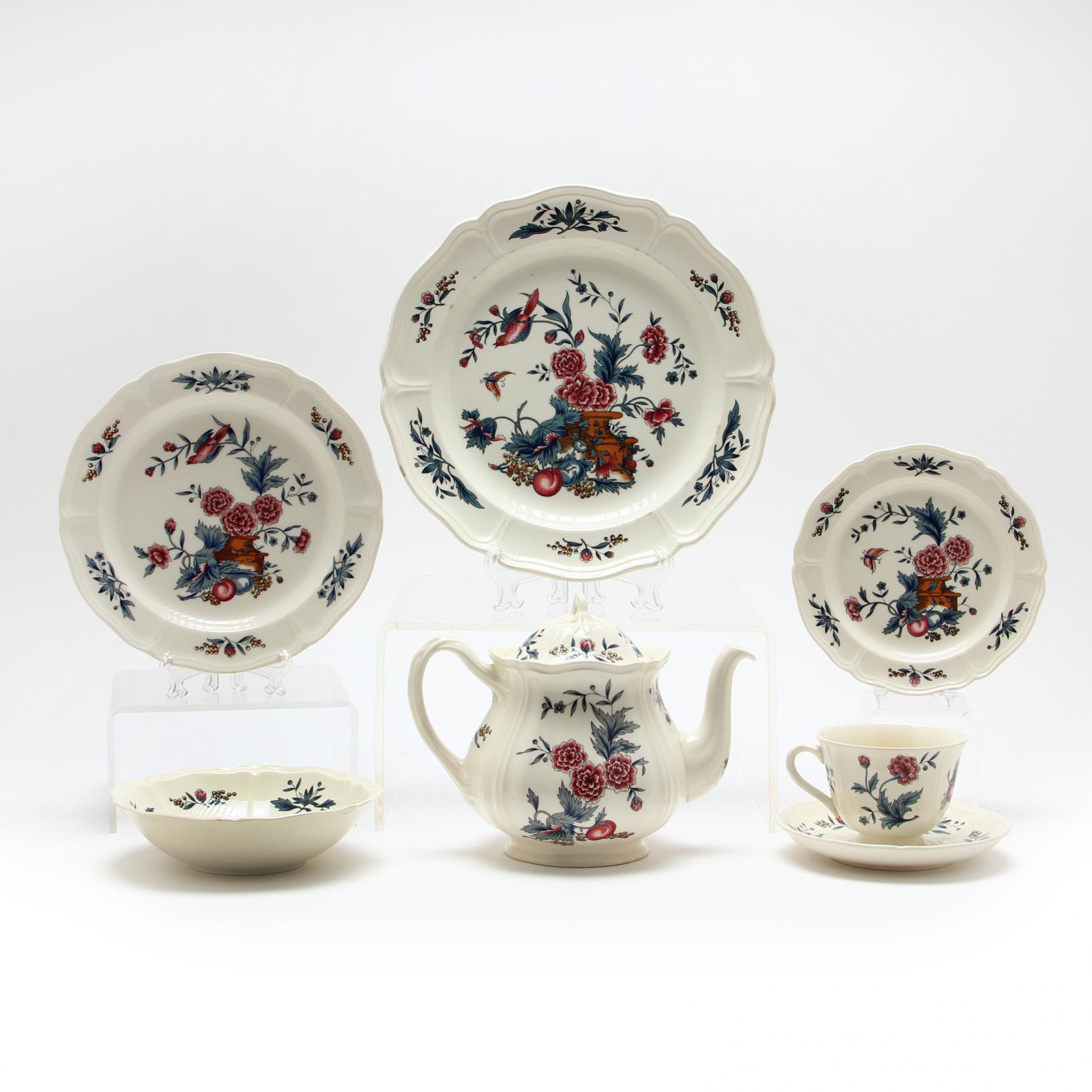 wedgwood-williamsburg-potpourri-tableware
