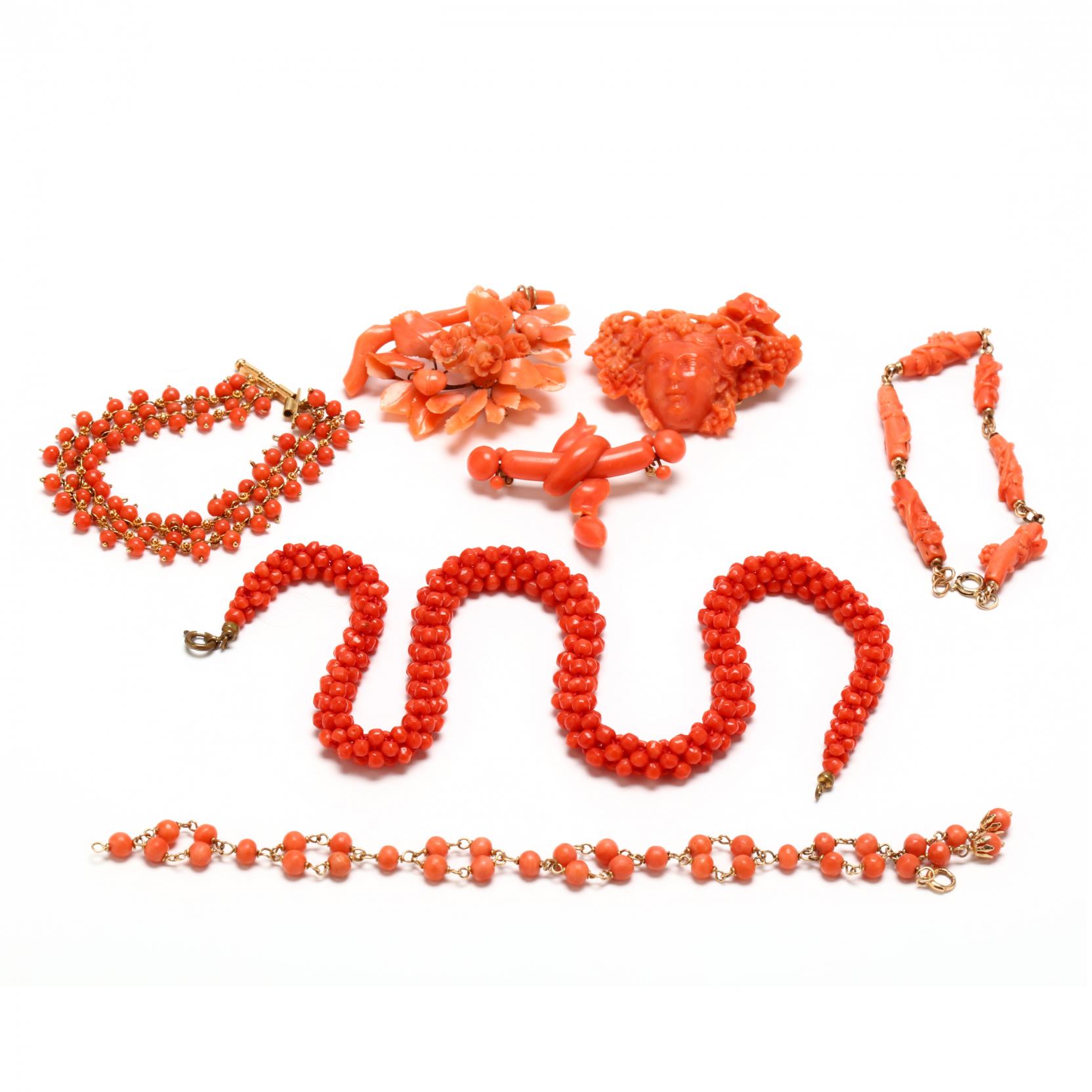 a-vintage-coral-grouping
