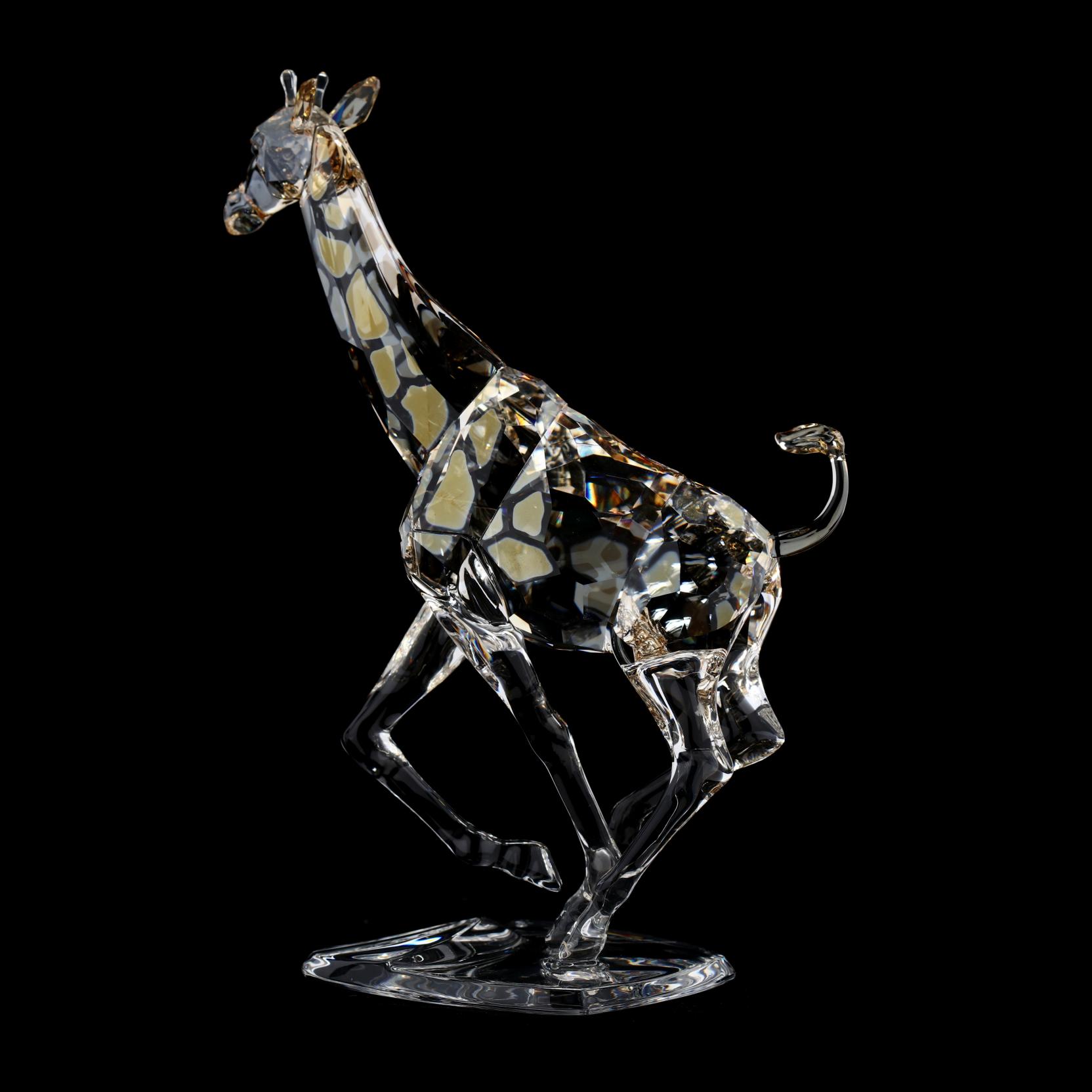 Swarovski, Giraffe (Lot 642 - June Gallery AuctionJun 29, 2019, 9