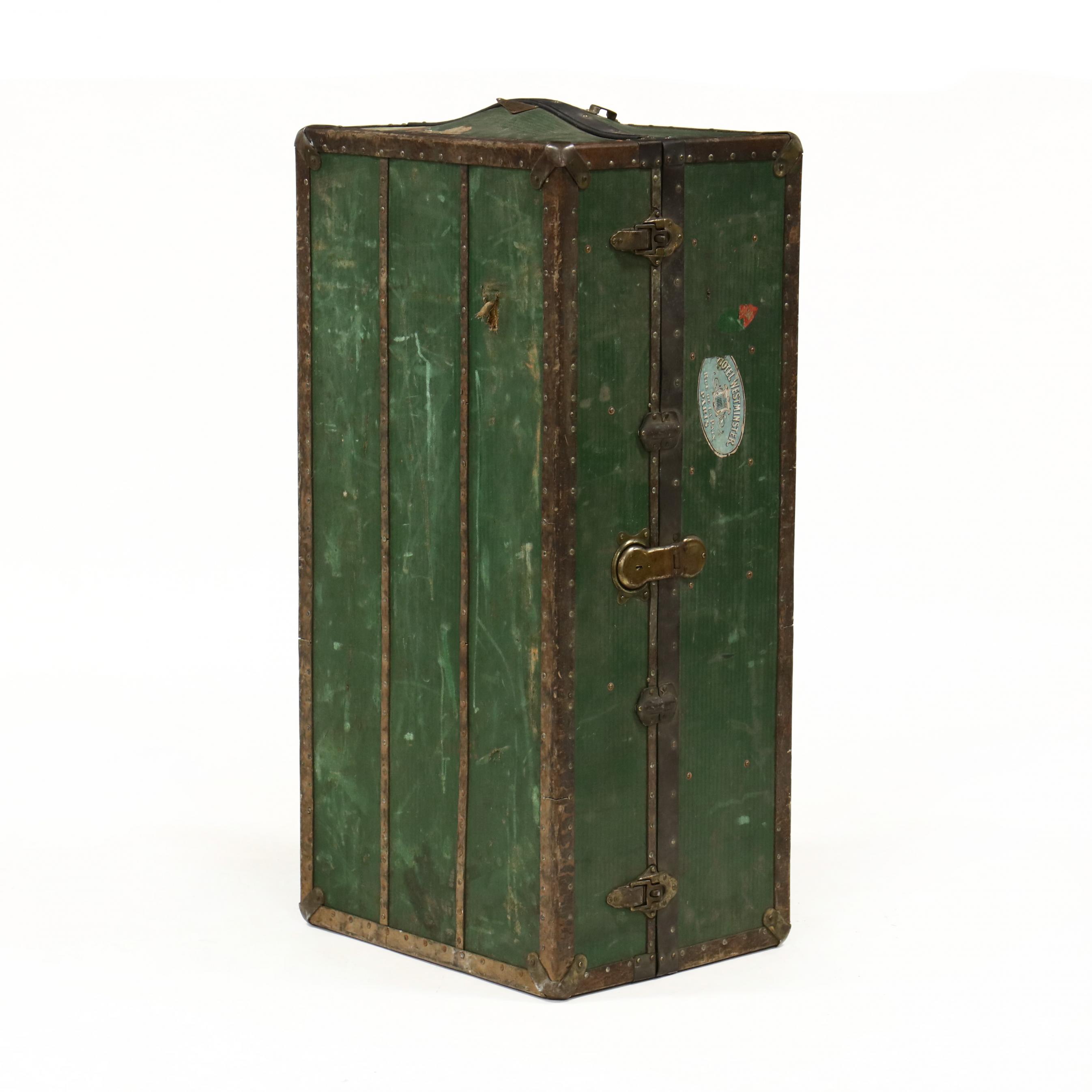 Small Antique Trunk Travel Steamer Storage Treasure Chest