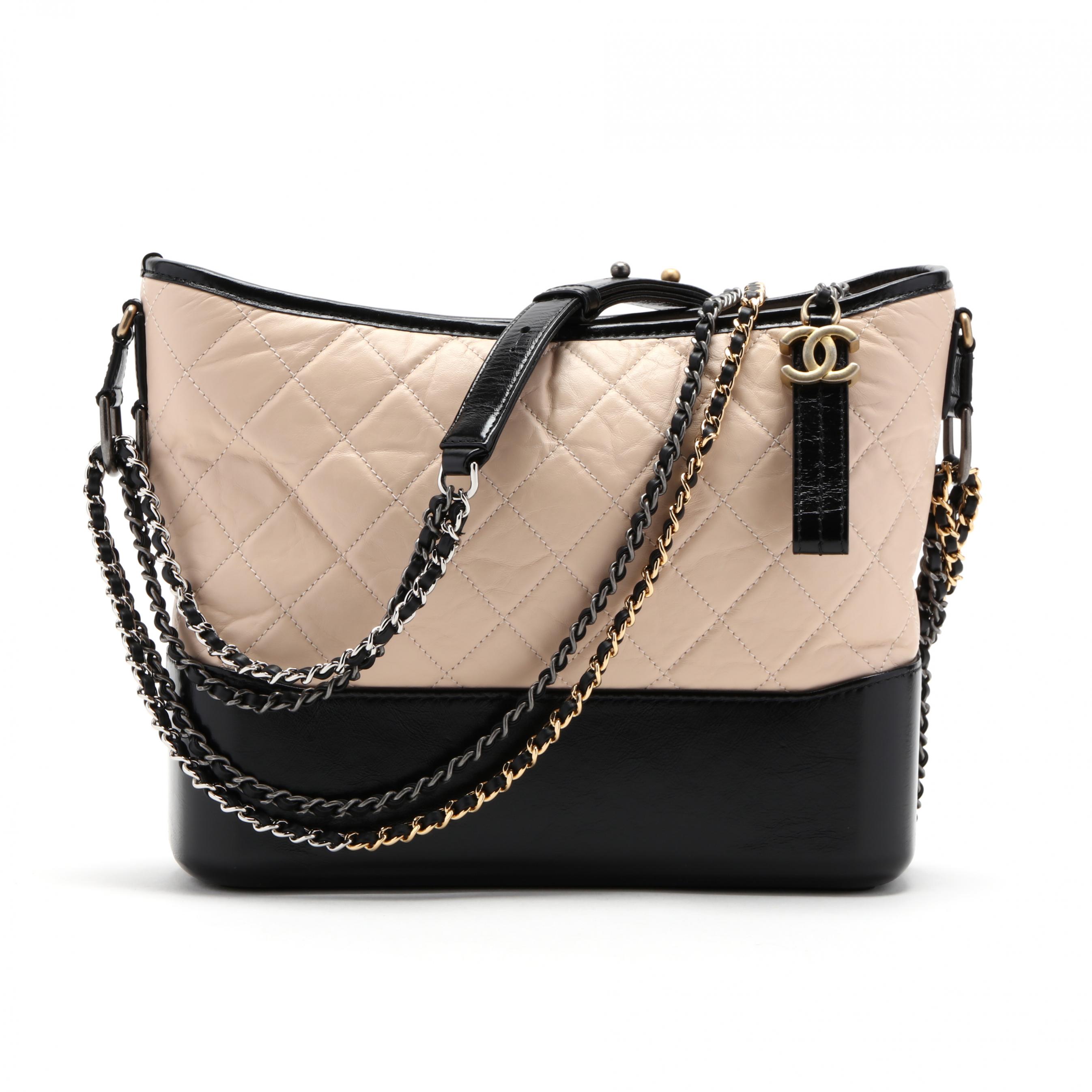 Past auction: Black lambskin Medium Classic Flap bag, Chanel