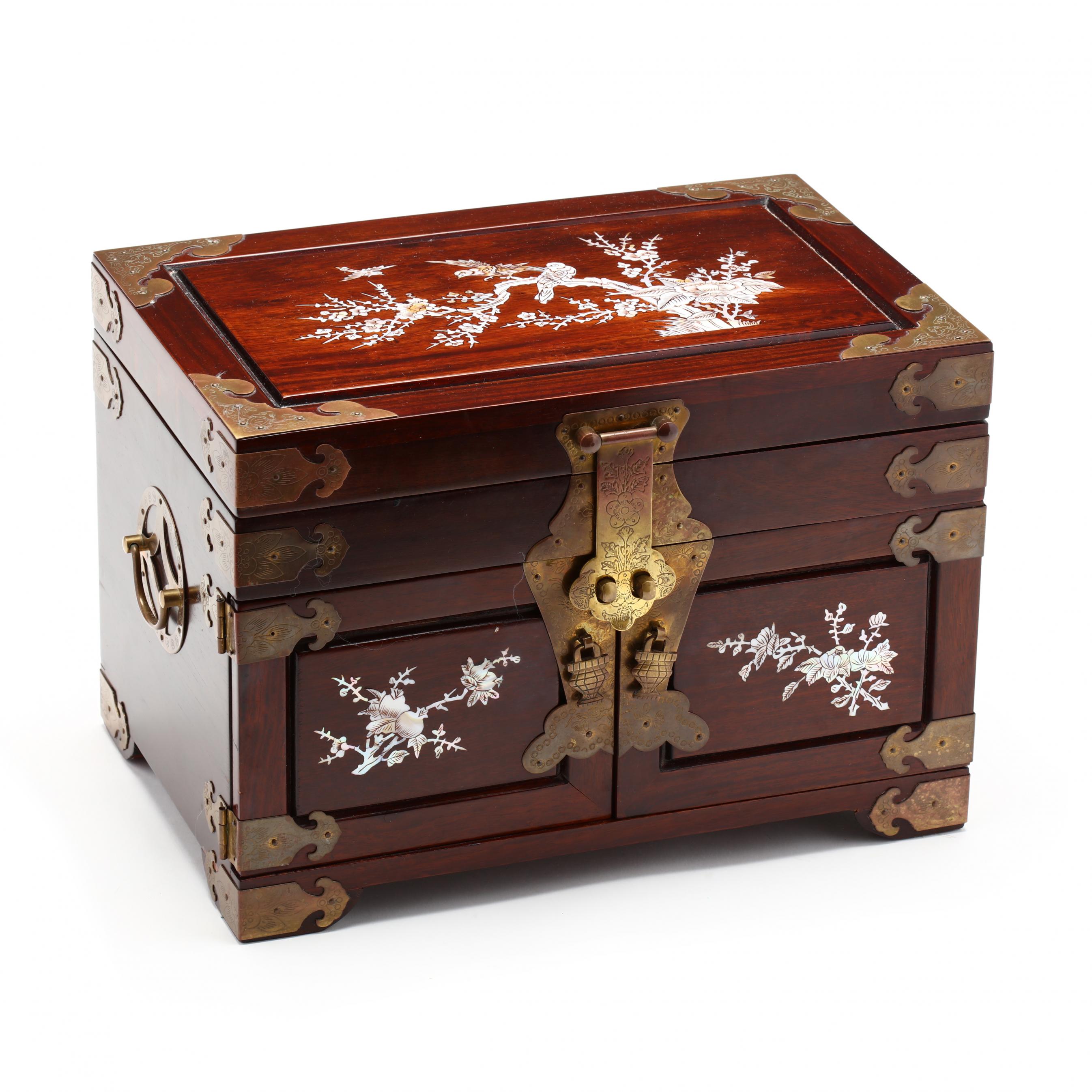 Jewelry box 【ダイヤモンド盤/完全初回限定盤】(CD+DVD) : T