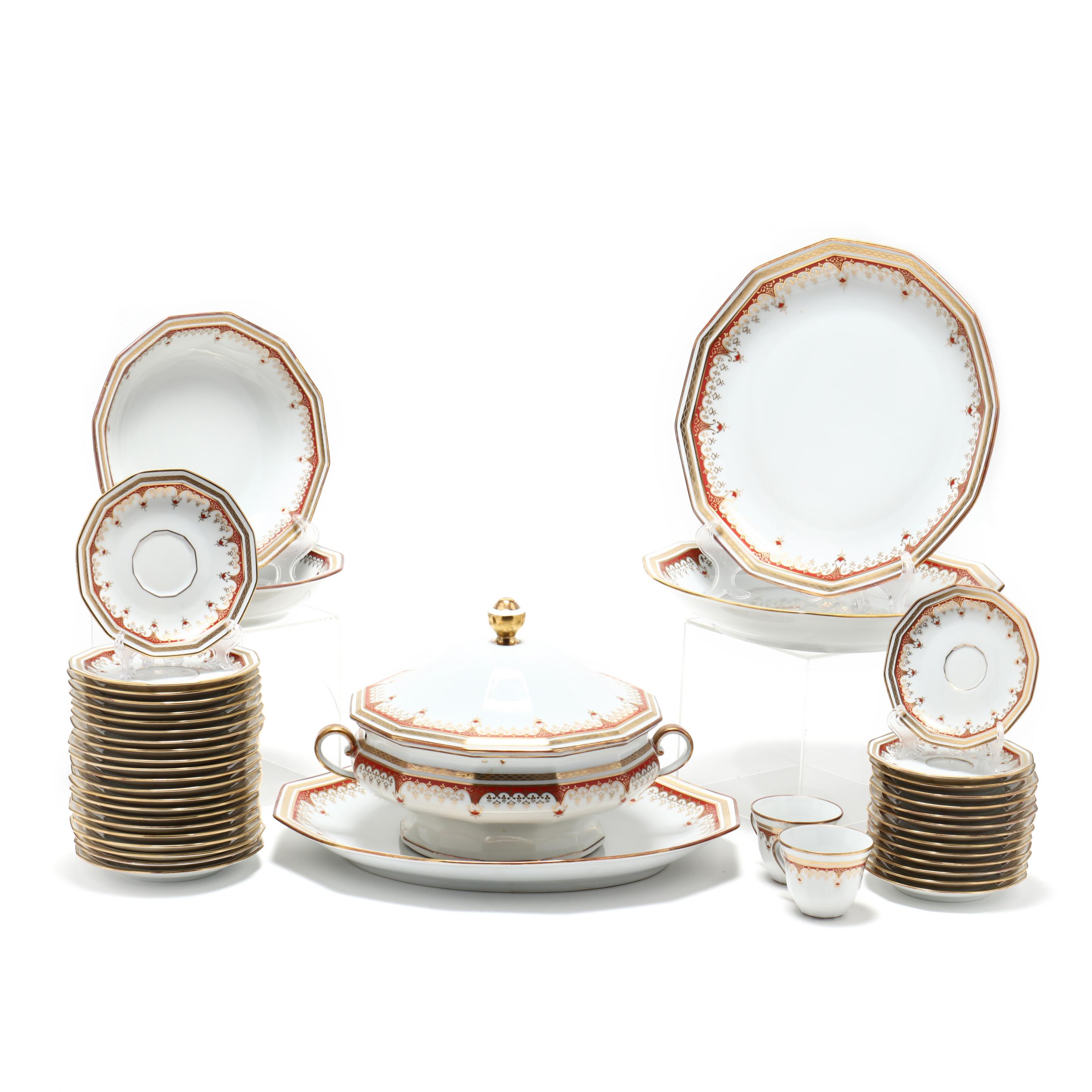 A Large Bernardaud Limoges Scheherazade China Dinner Service (Lot