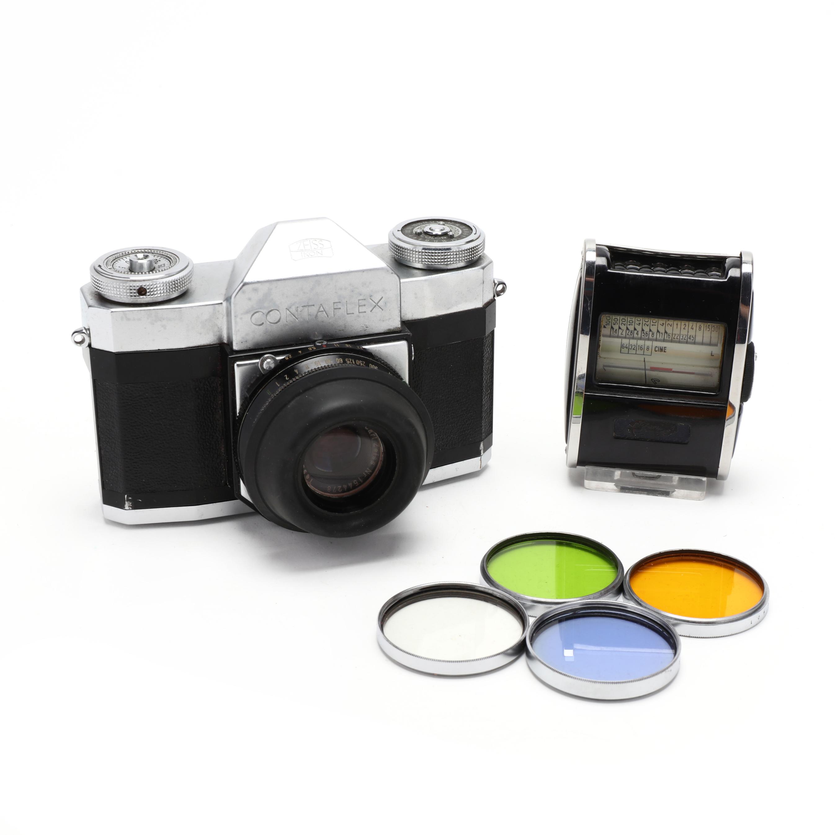 Vintage Carl Zeiss Ikon Contaflex 35mm Film Camera With Accessories (Lot  531 - The Presidents' Week AuctionFeb 19, 2021, 10:00am)