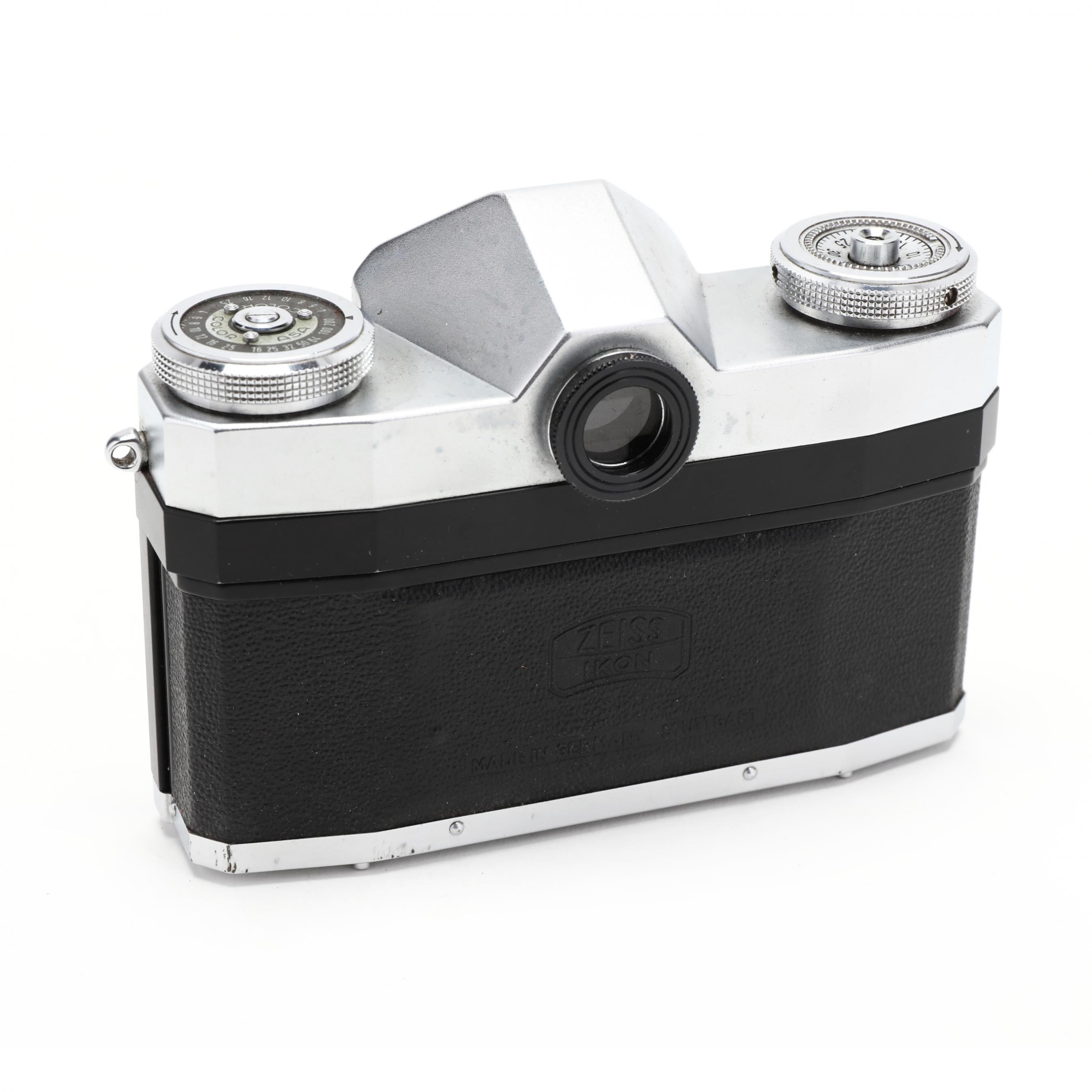 Vintage Carl Zeiss Ikon Contaflex 35mm Film Camera With