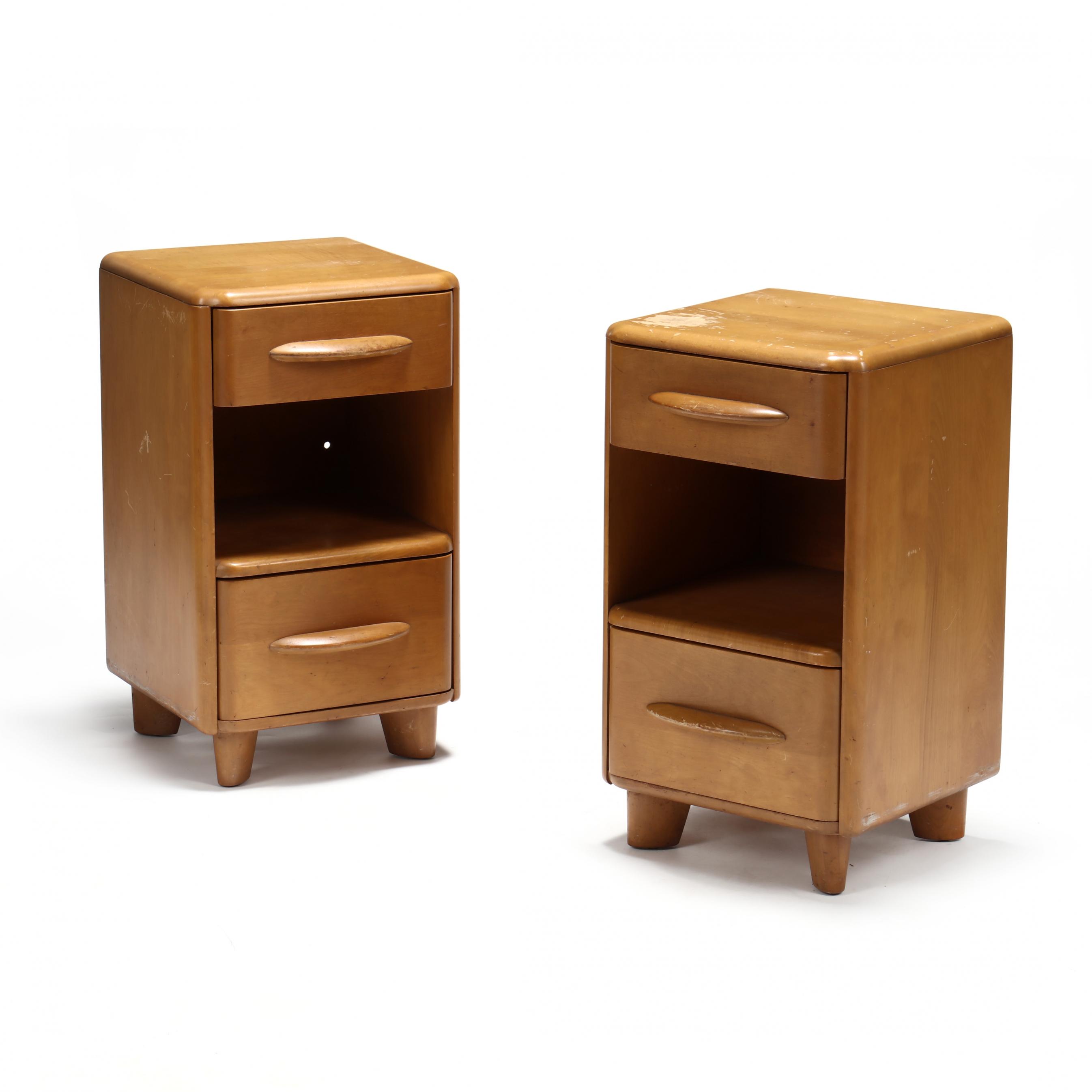 Heywood Wakefield, Pair of Mid-Century Maple Night Stands (Lot