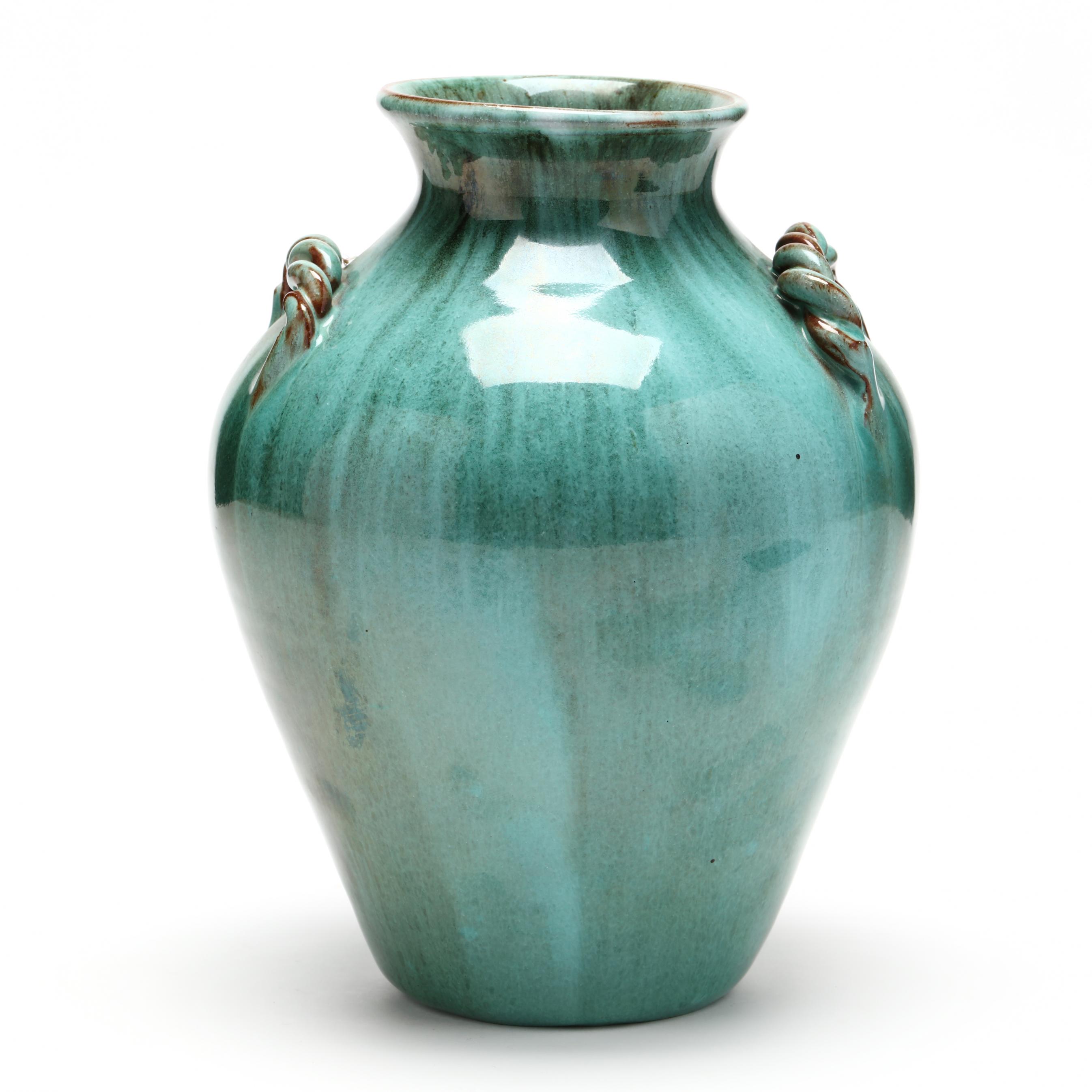 CFCL 完売　PORCELAIN POTTERY VASE Vase with Braided Handles, Attributed J. B. Cole Pottery (NC) (Lot