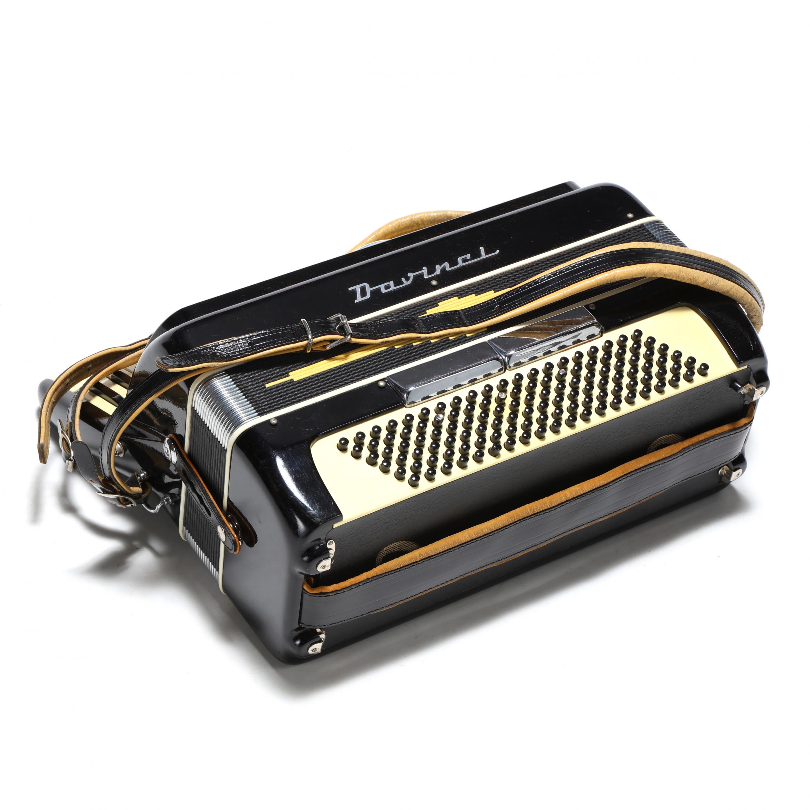 Vintage Da Vinci Keyboard Accordion (Lot 3246 - End of Summer