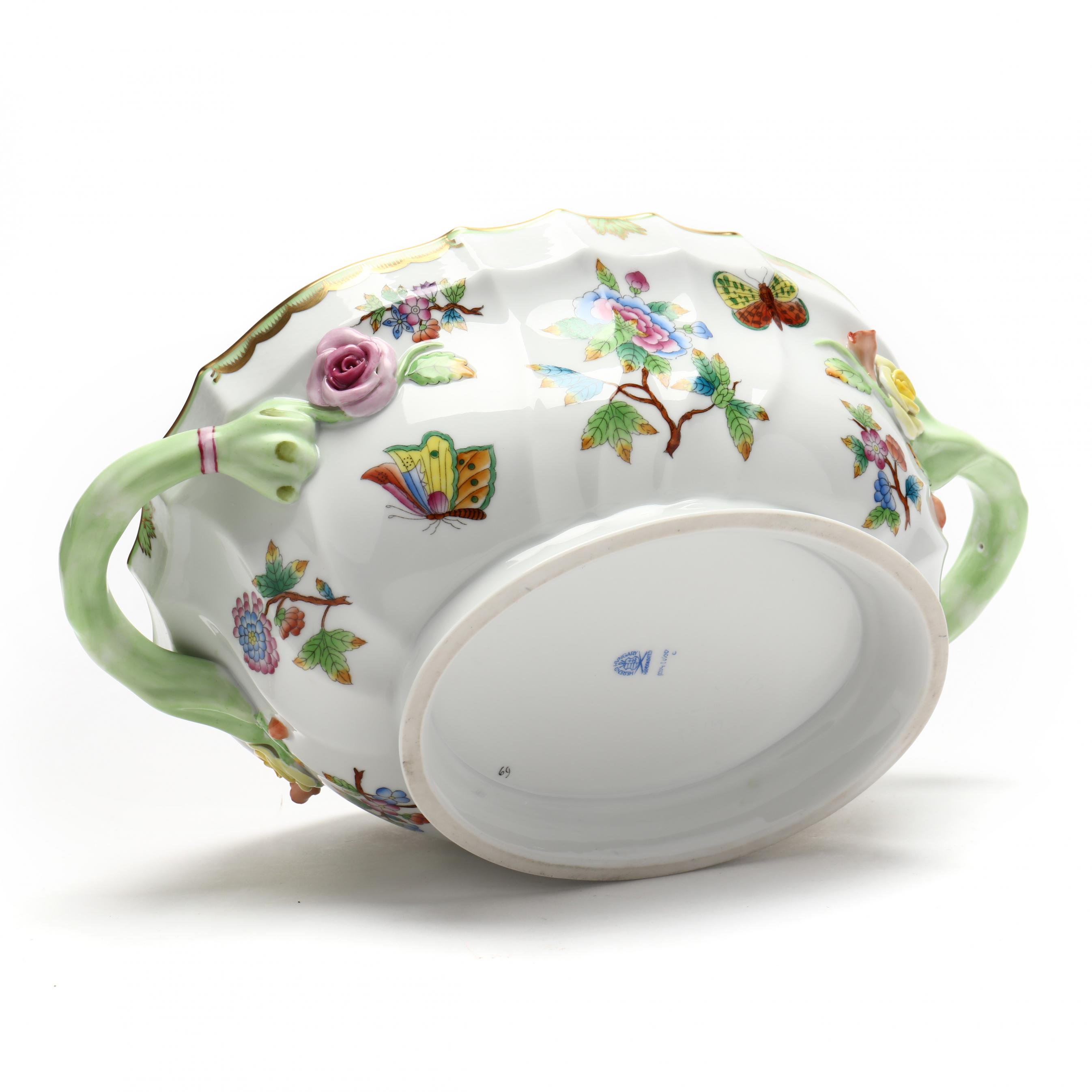 Herend Porcelain Queen Victoria Covered Tureen and Tray (Lot 1266