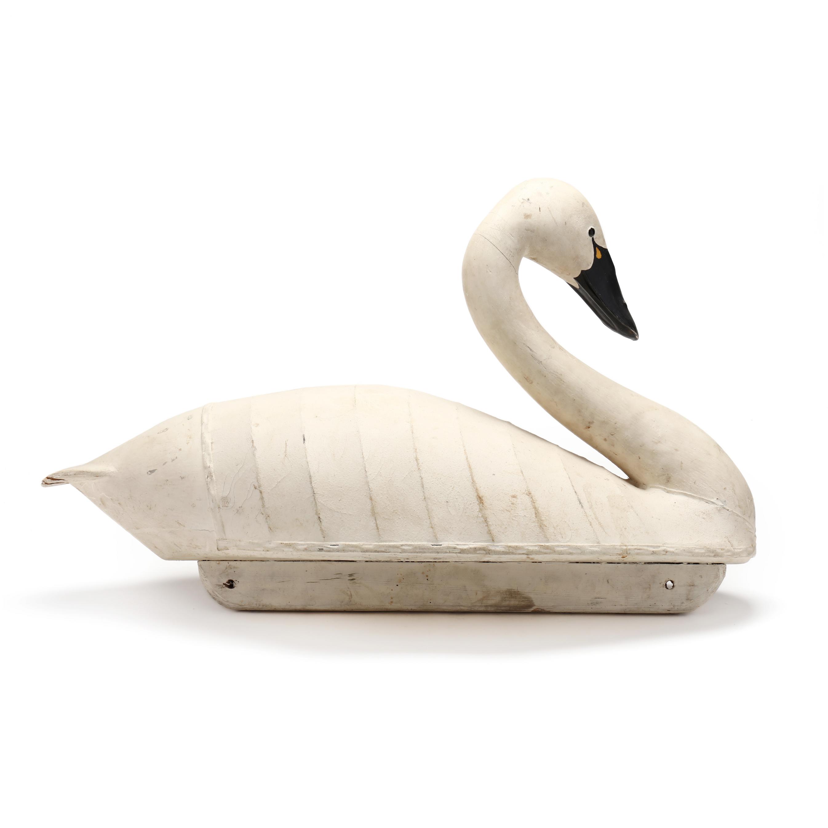 George Crosson (VA, b. 1955), Swan (Lot 3123 - Fall Sporting Art