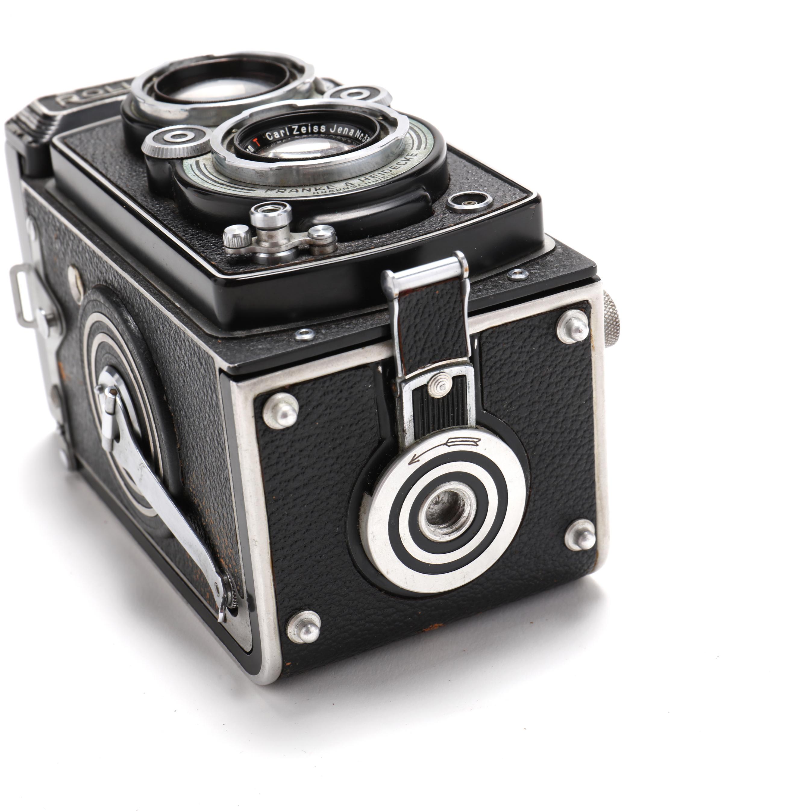 Vintage 1950s Rolleiflex Camera With Accessories (Lot 3208 - June