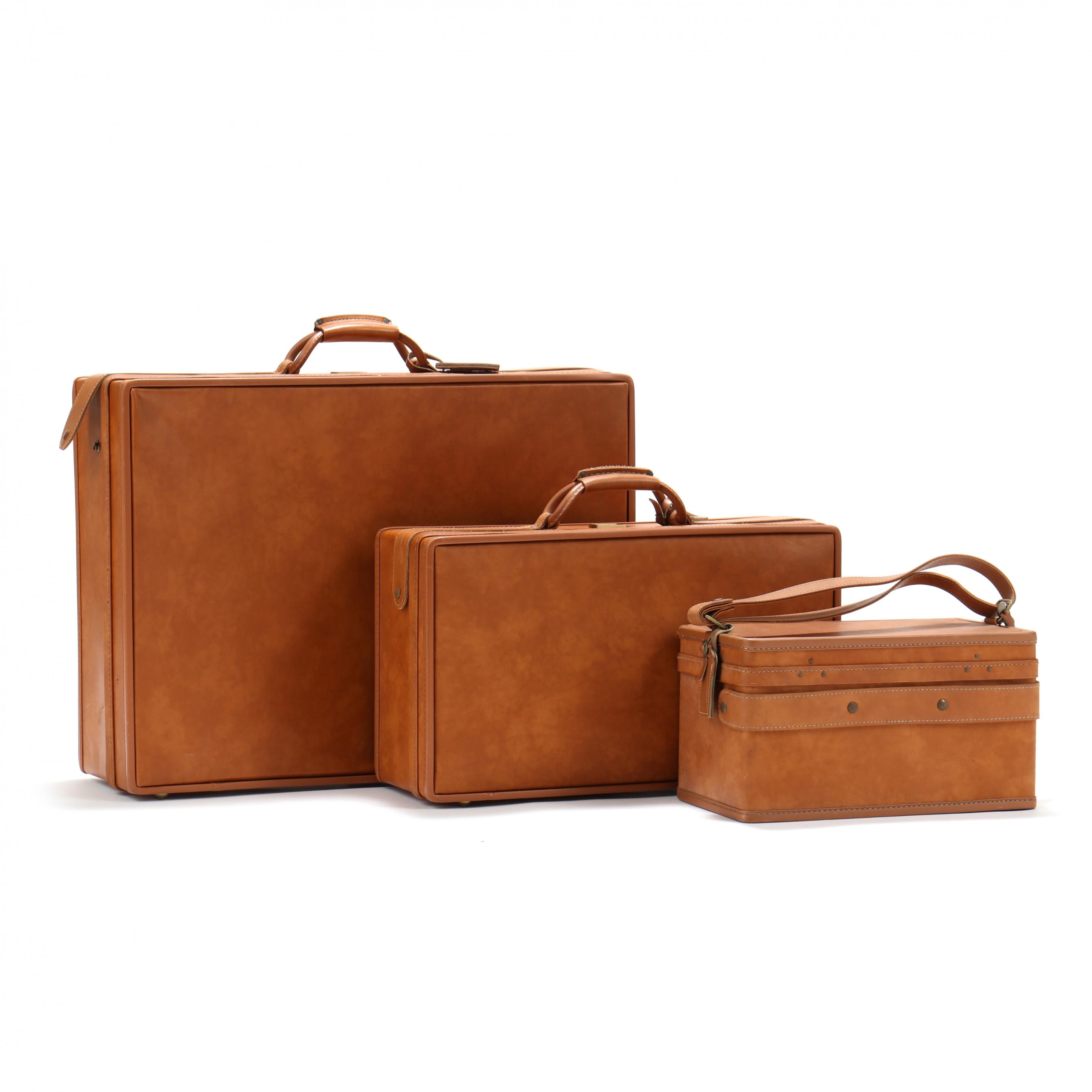 At Auction: HARTMANN LEATHER LUGAGE CARRY ON OR BRIEFCASE