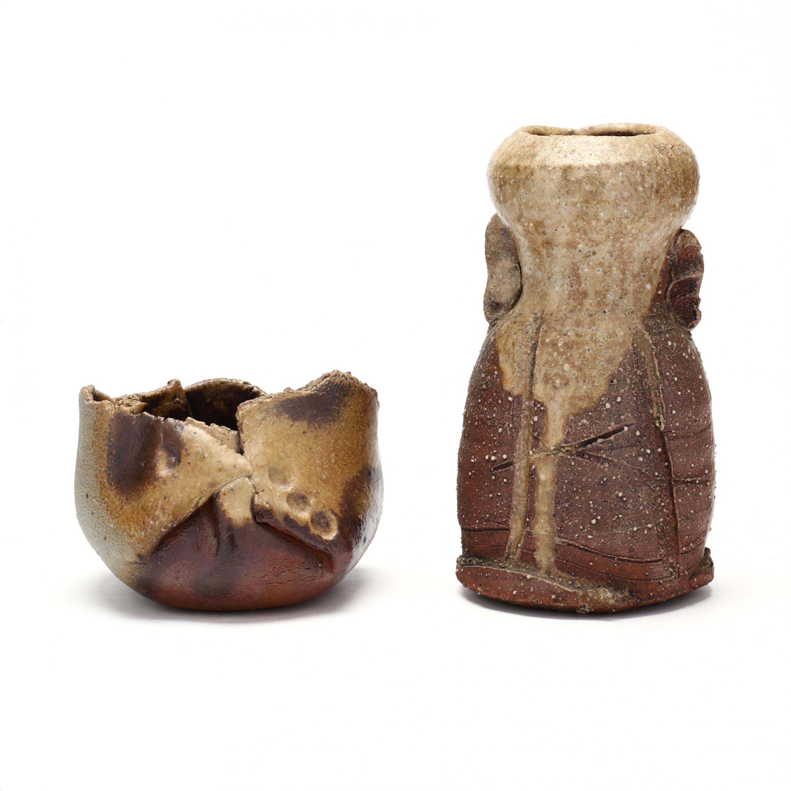 eureka potteryエウレカポタリ 検)バリエム カタチ製作所 Yutaka Nakamura (Japanese, b. 1948), Two Ceramic Vessels (Lot 12