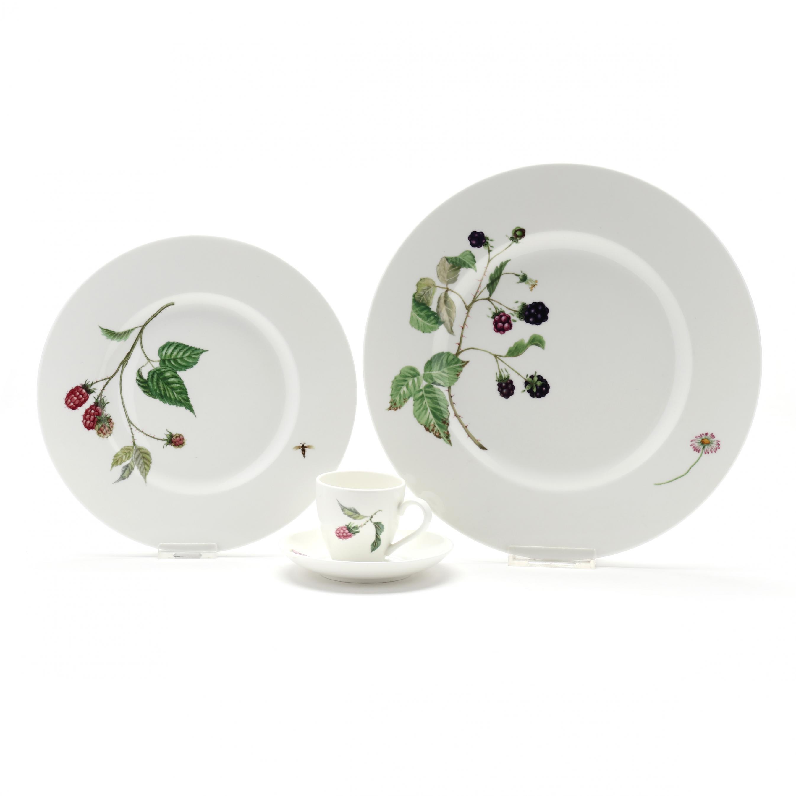 Villeroy & Boch, Partial Set for Six of Wildberries Pattern China