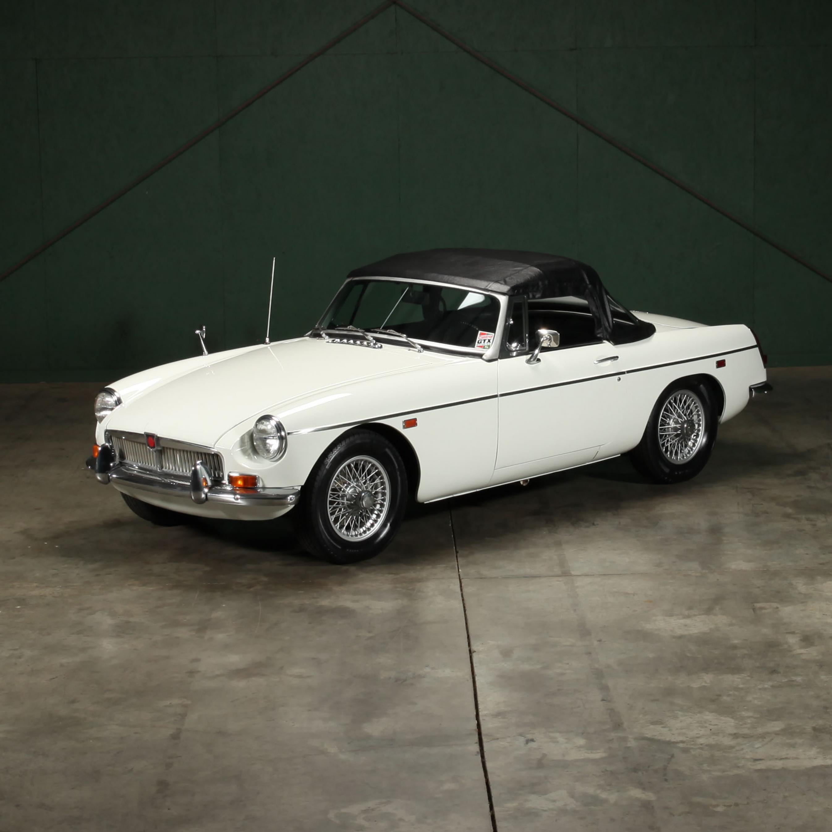 1969 MGB (Lot 2006 - Estate & Collector VehiclesAug 31, 2022, 12:00pm)