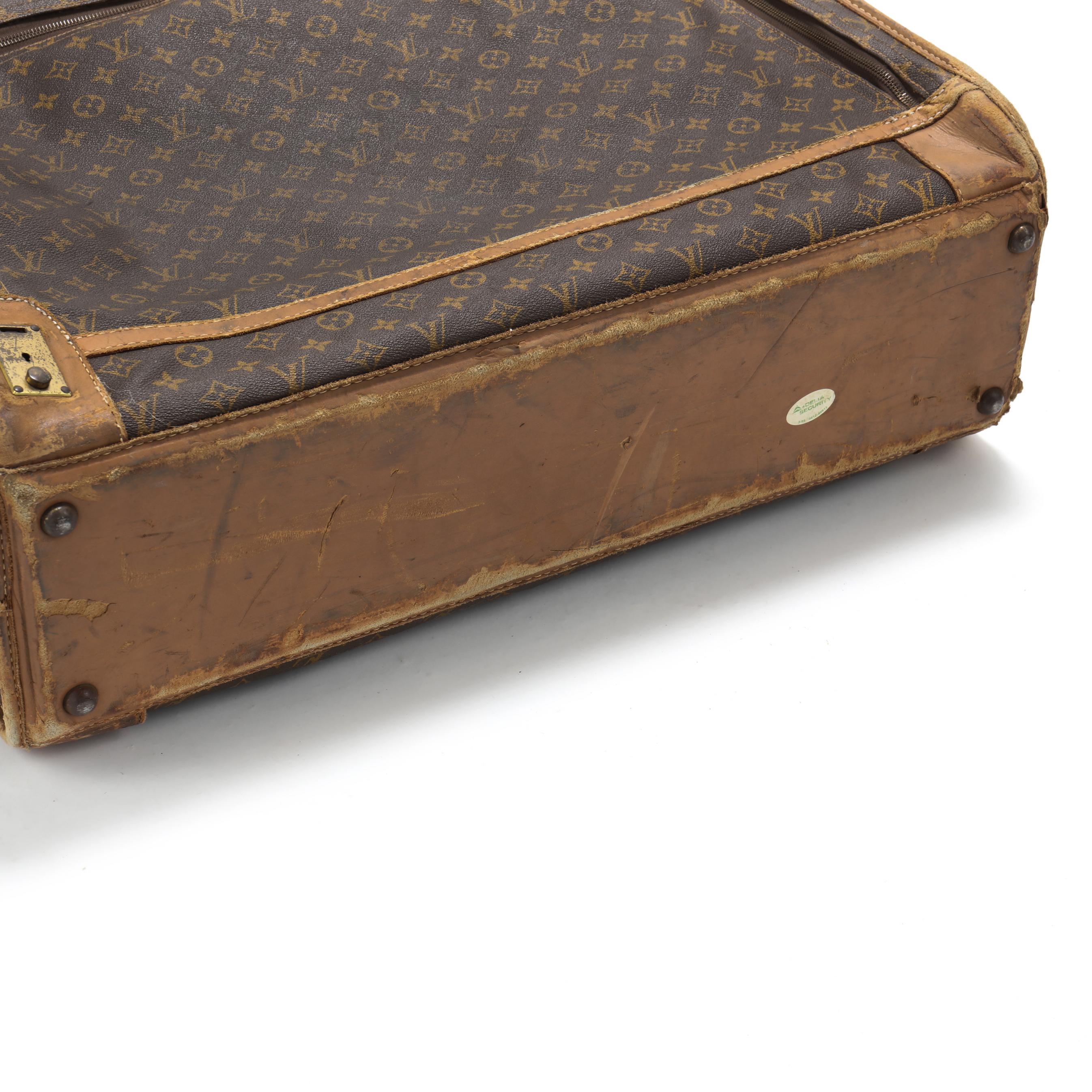 French Company for Louis Vuitton Shoe Bag and Pullman Suitcase