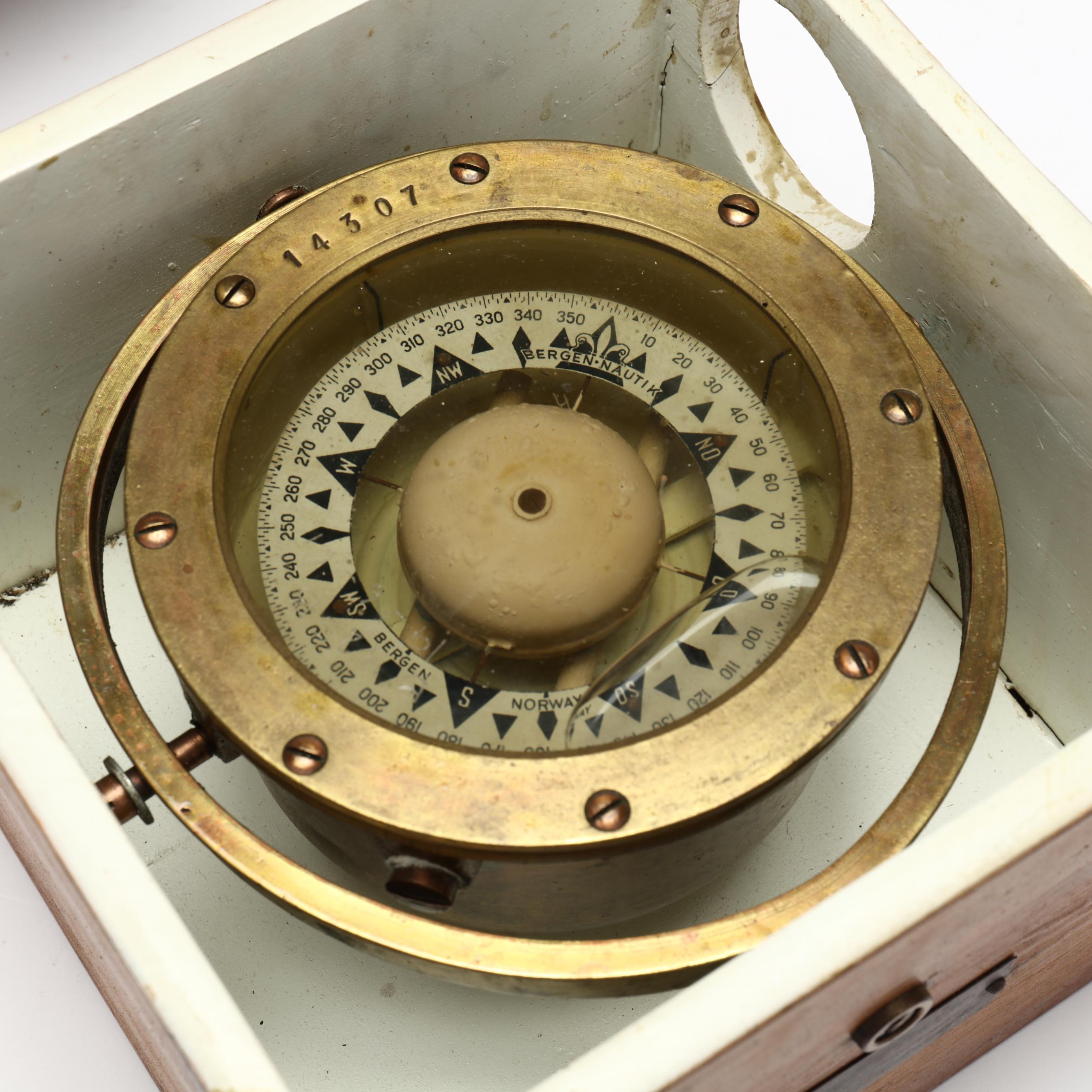 Vintage Bergen Nautik Strandgt 18 Ships Compass (Lot 3264 - Fall 