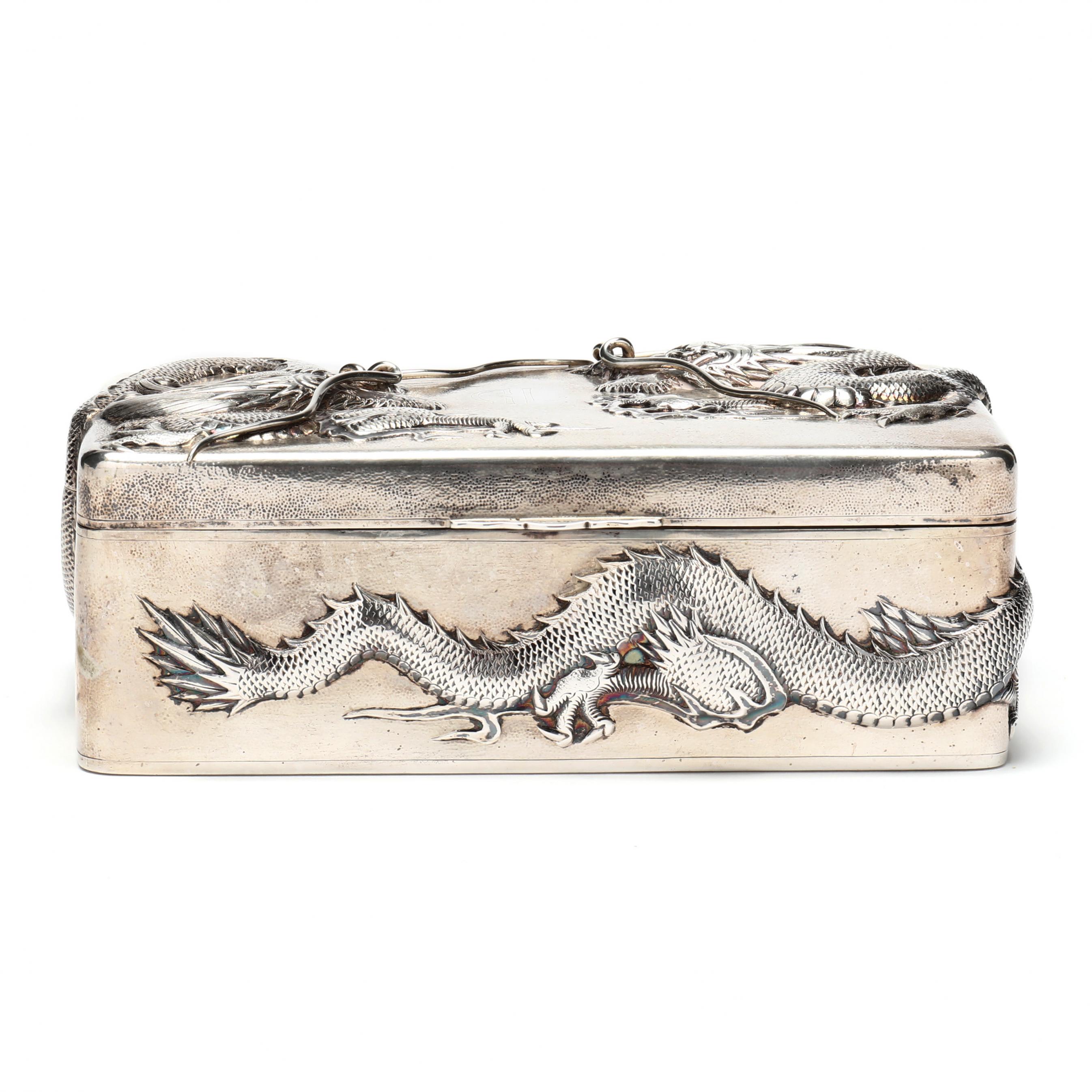 A Chinese Export Silver Box with Dragons, Mark of Zee Wo (Lot 1373