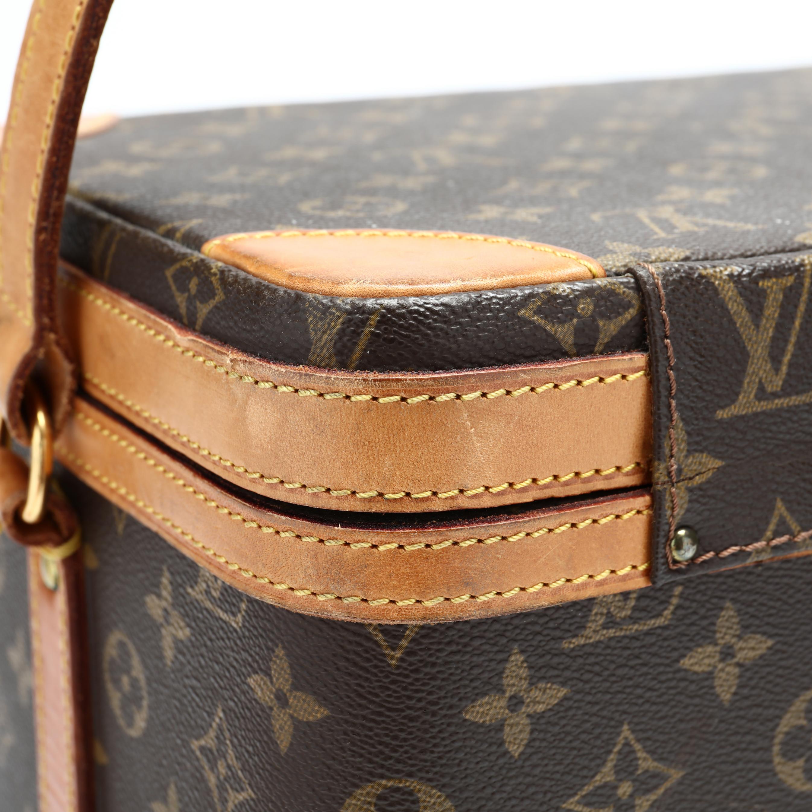 Sold at Auction: Louis Vuitton. Beauty Case. Vintage. Numbered 1036545.