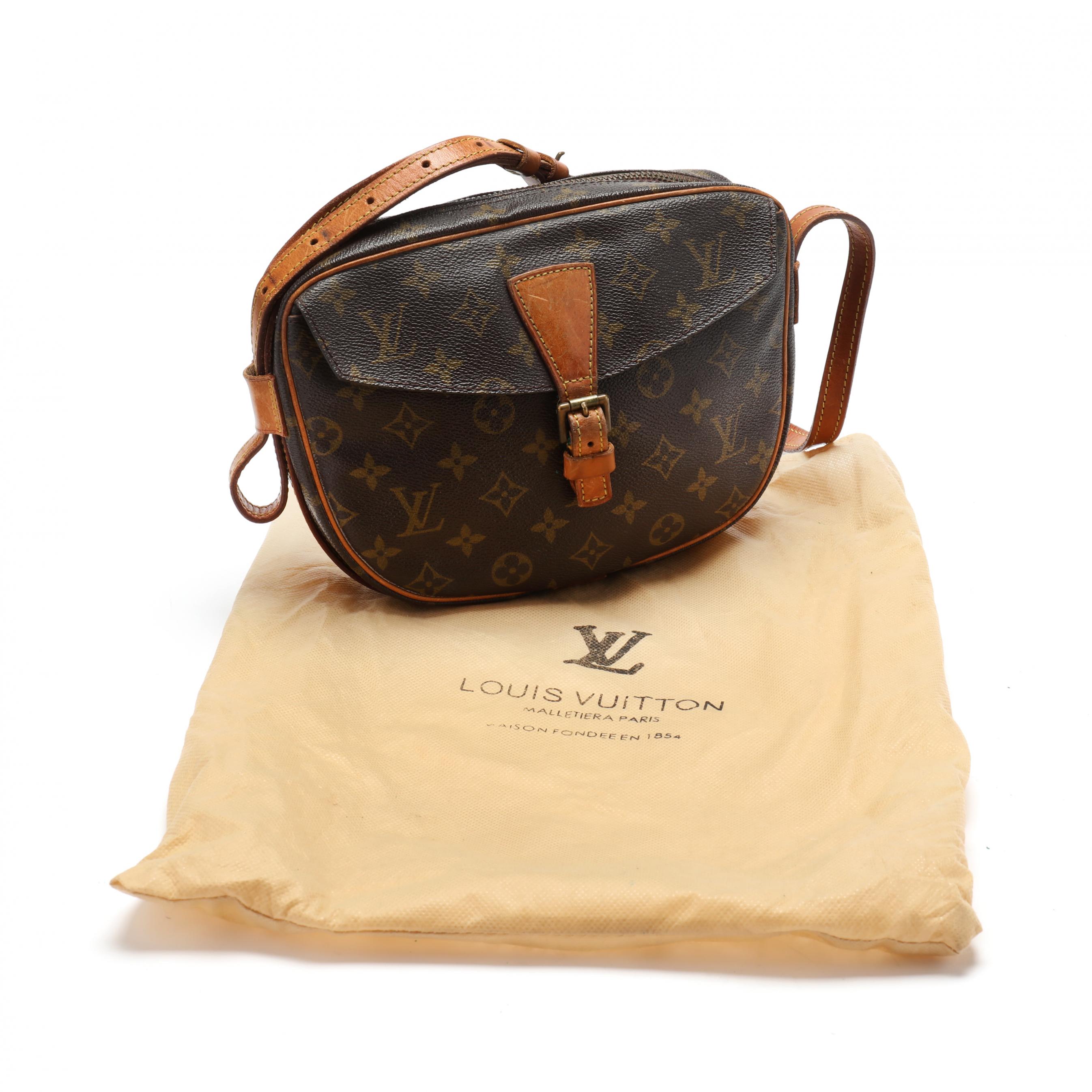 Mắt Kính Louis Vuitton Nữ Gọng Xích Vàng Màu Nâu Sữa Hàng Hiệu Luxury #37 Mắt Kính Louis Vuitton Nữ Gọng Xích Vàng Màu Nâu Sữa Hàng Hiệu Luxury