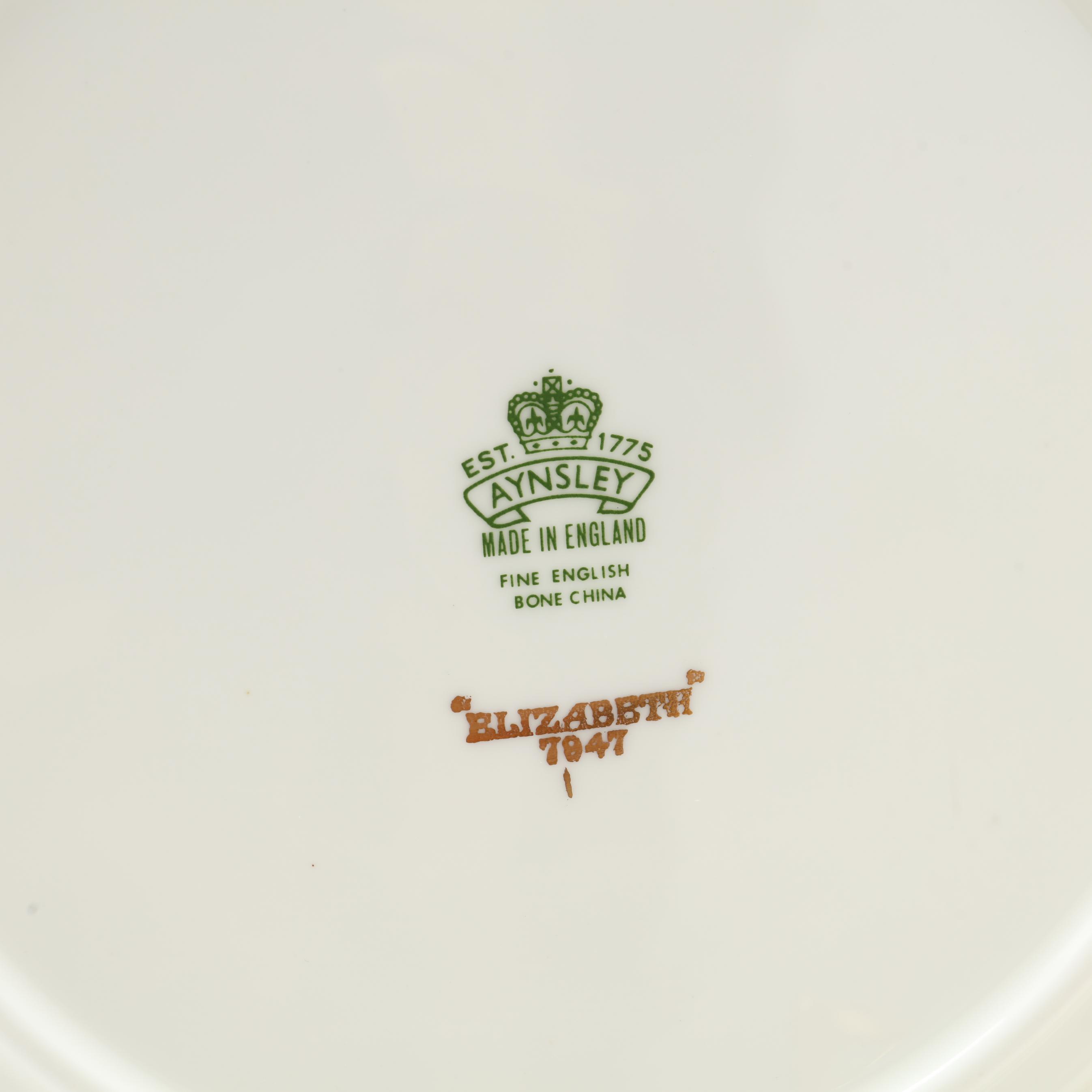Aynsley China - 玲子　おまとめ５点 44) Piece Set of Aynsley Elizabeth China Dinnerware (Lot 345
