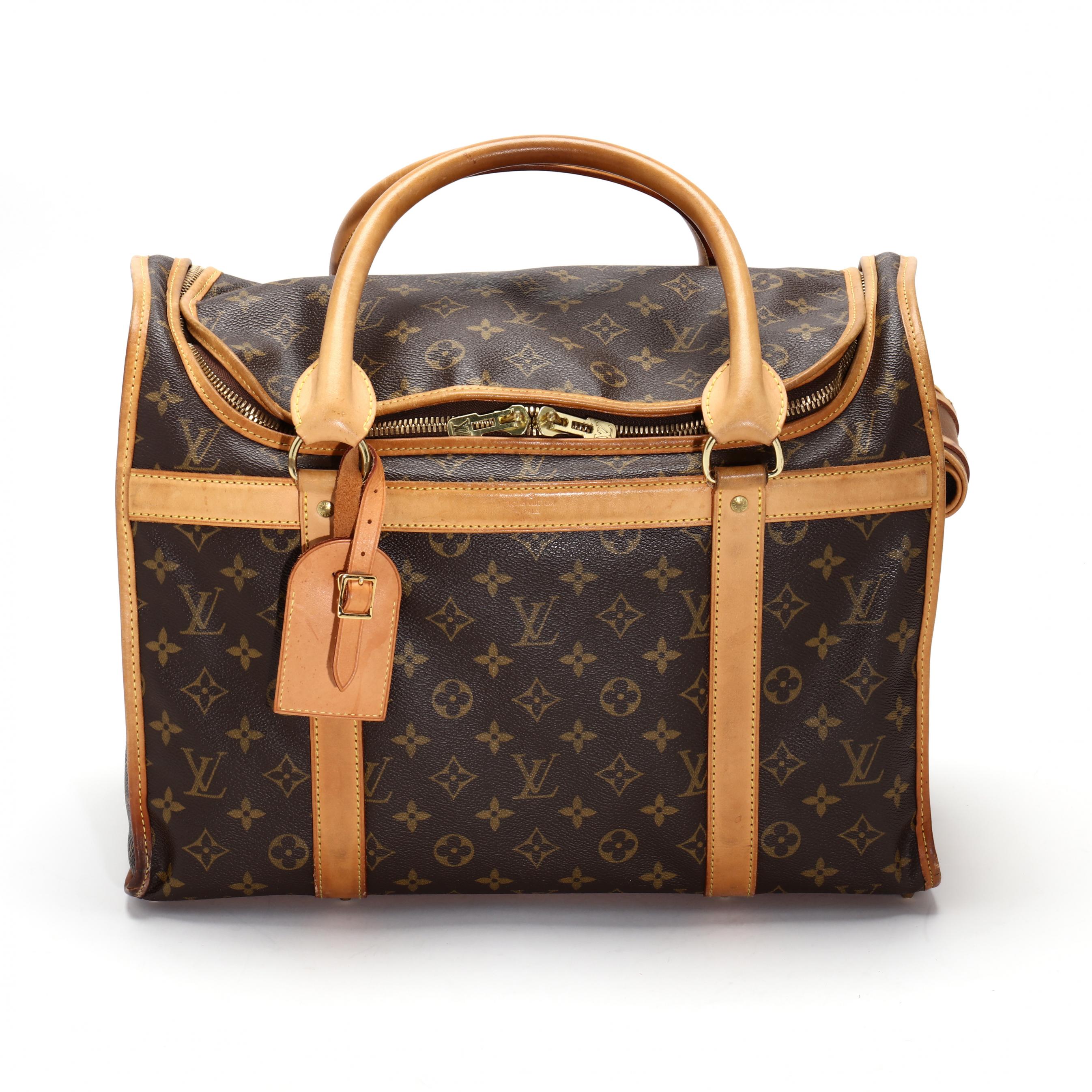 LOUIS VUITTON ペット用キャリー（Sac Chien 40） Louis Vuitton Monogram Canvas Sac Chien 40 (Lot 3030 - Luxury