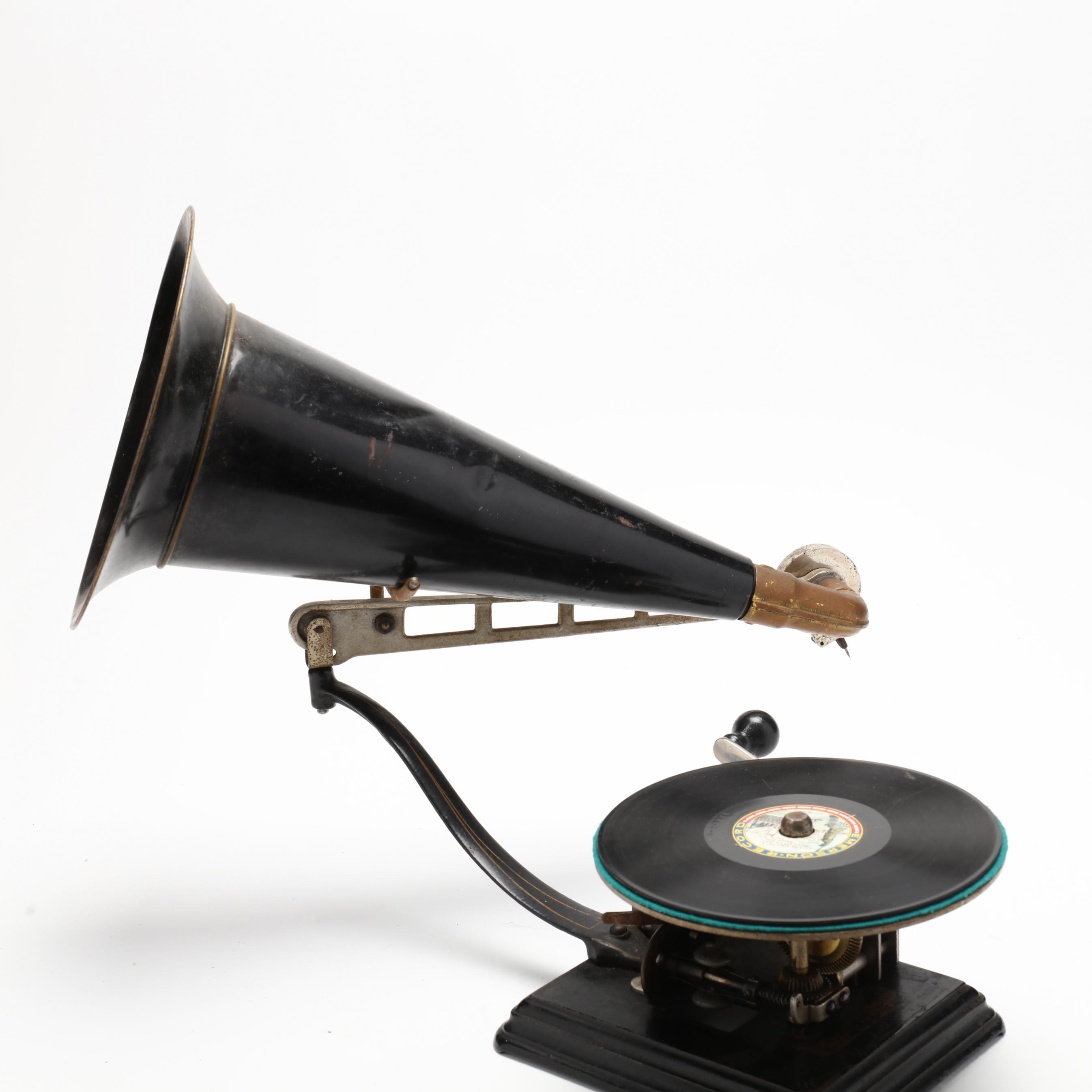 Columbia Model AU Disc Graphophone (Lot 1352 - March Estate