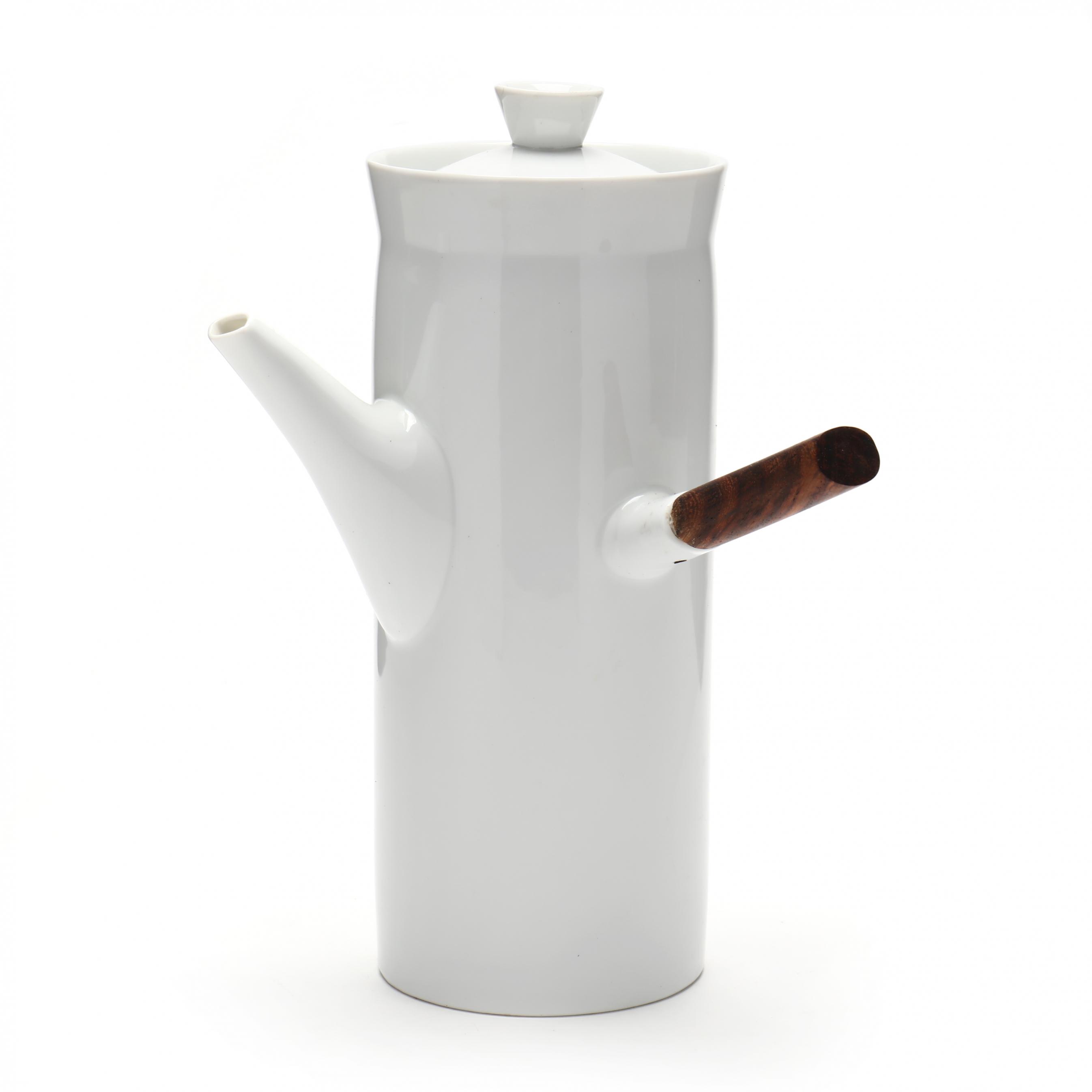 Lagardo Tackett & Kenji Fujita, Porcelain Coffee Pot (Lot 2103