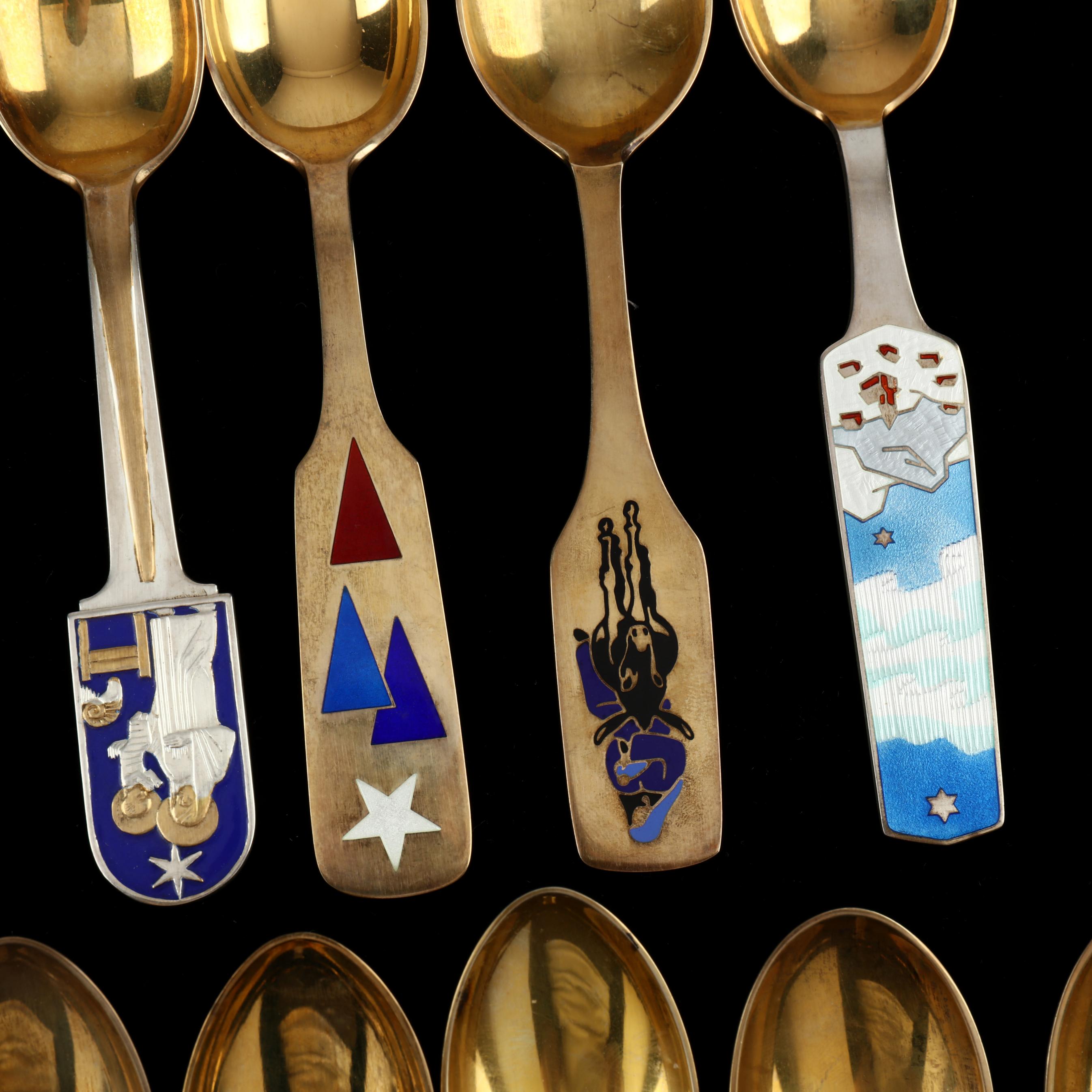 デンマーク　クリスマスMichelsen スターリングシルバー　スプーン 37) Anton Michelsen Sterling Silver Gilt and Enameled Christmas