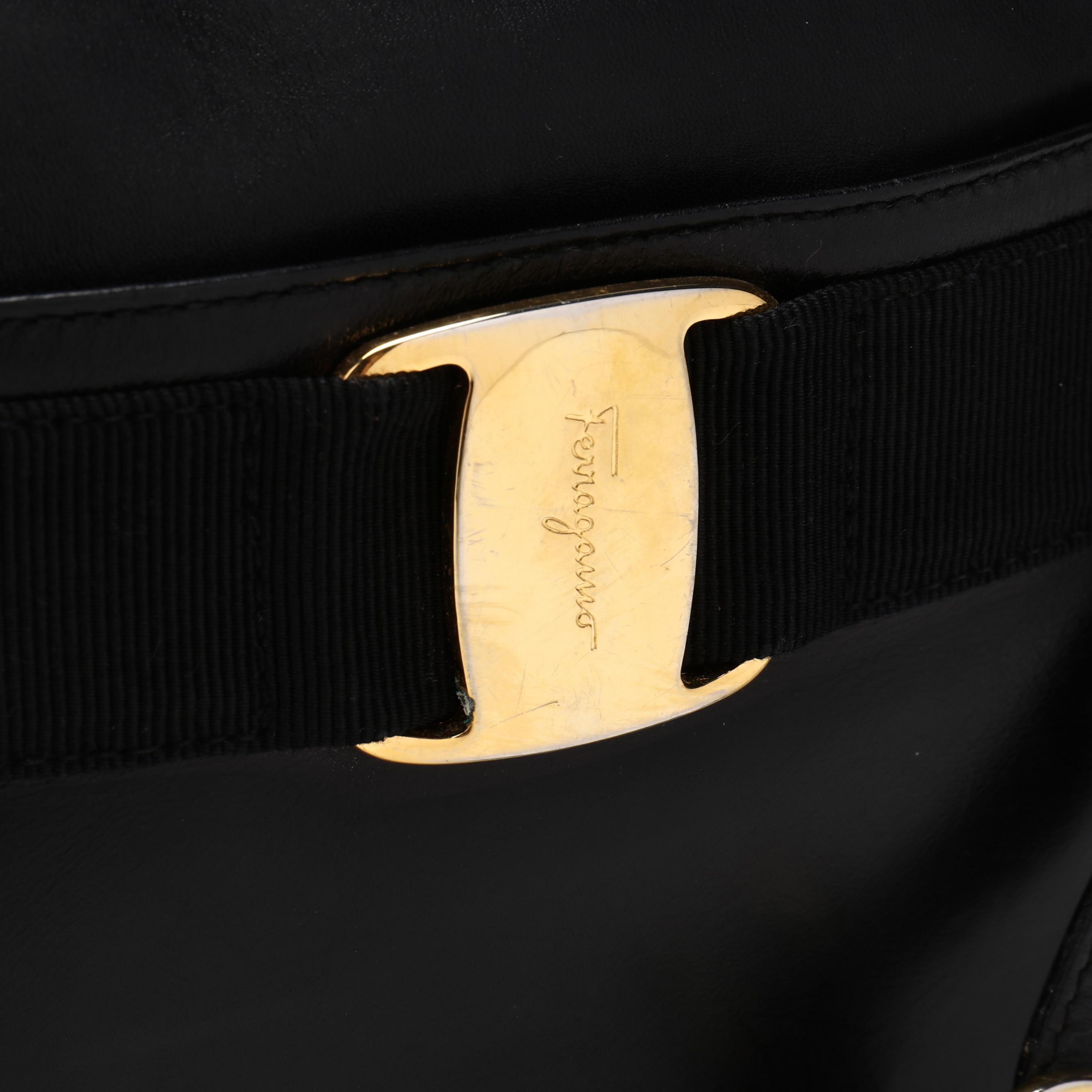 Salvatore Ferragamo Vara Bow Leather Ribbon Belt Black Gold Vintage Vintage Ferragamo Women Bag Salvatore Rose Ribbon Gold  main image 2