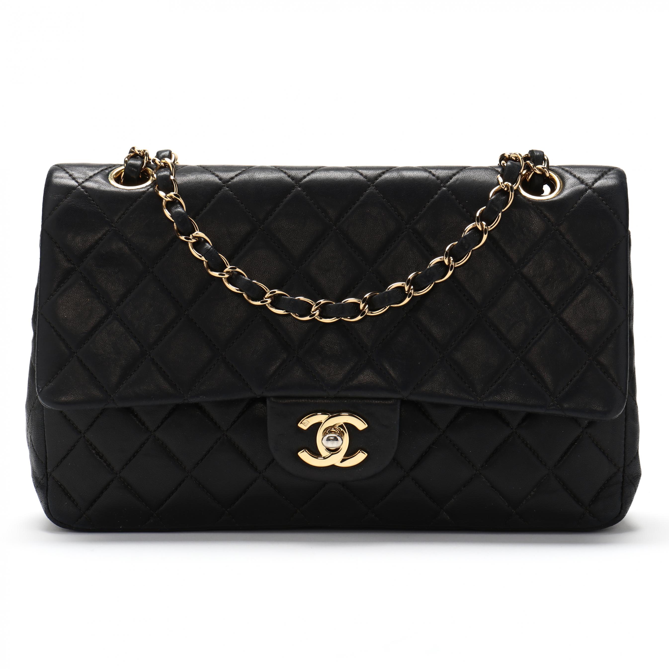 Vintage Chanel Double Flap Shoulder Bag, Medium (Lot 2001 - Luxury