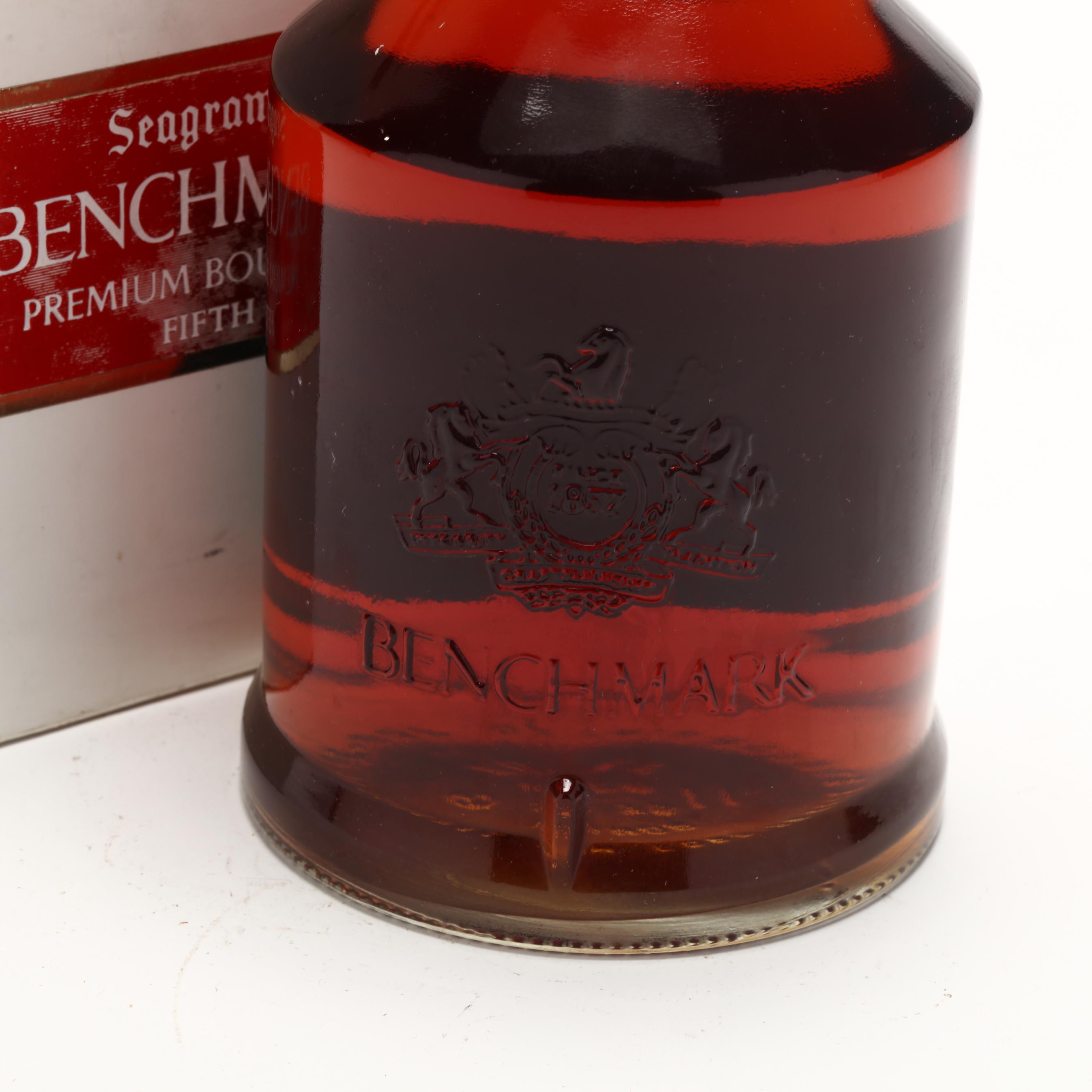 Seagram's Benchmark Premium Bourbon 6年 Seagram's Benchmark 6 Year Old - Lot 93234 - Buy/Sell