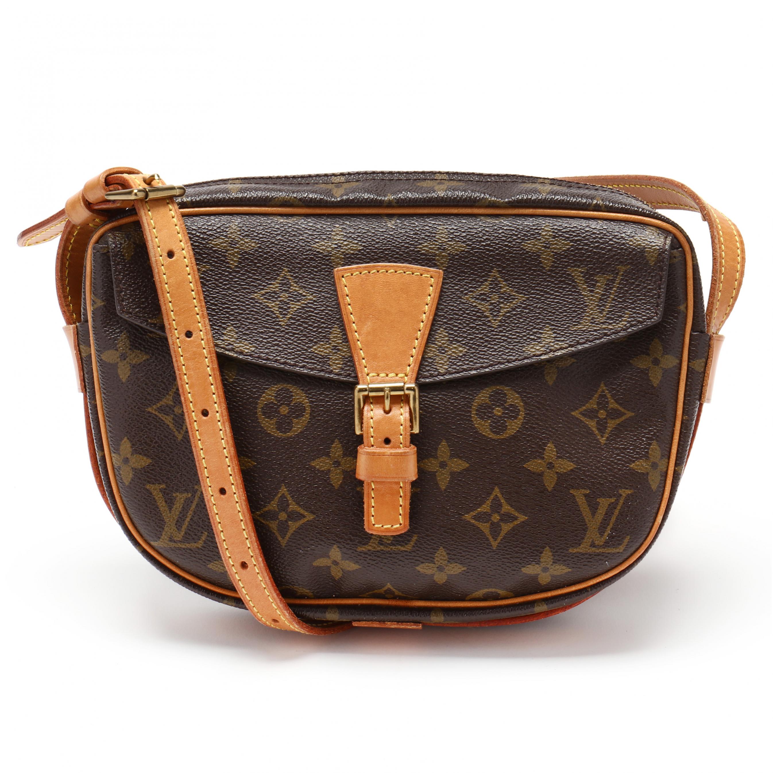 Sold at Auction: Louis Vuitton, Louis Vuitton Branded Pochette