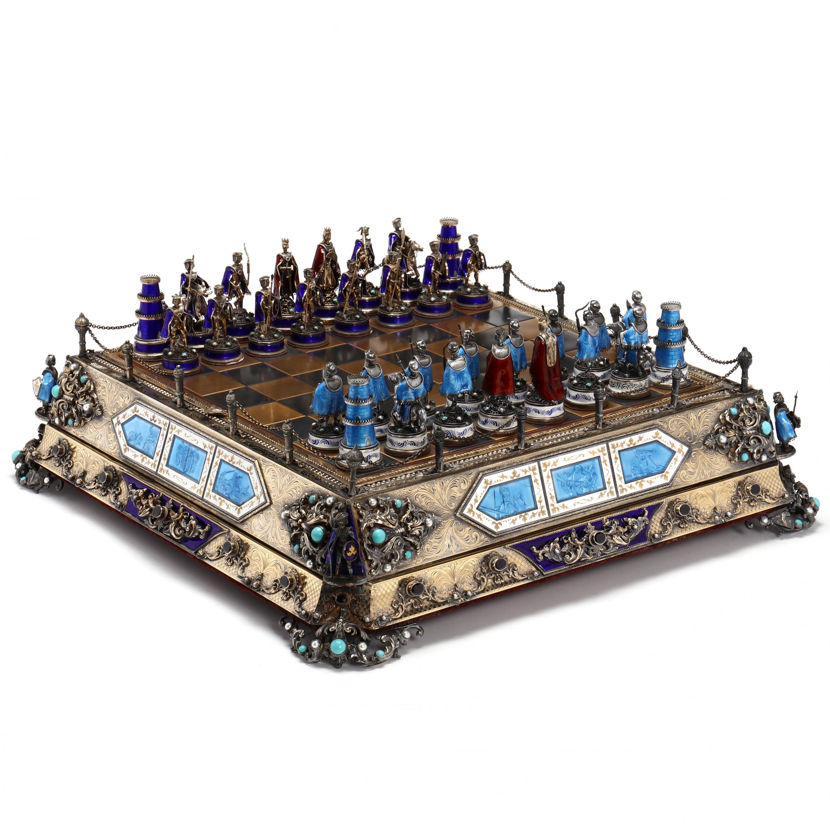Silver Pipe＆Ashtray チェーン set An Austro-Hungarian Silver, Gilt Metal and Enamel Chess Set (Lot