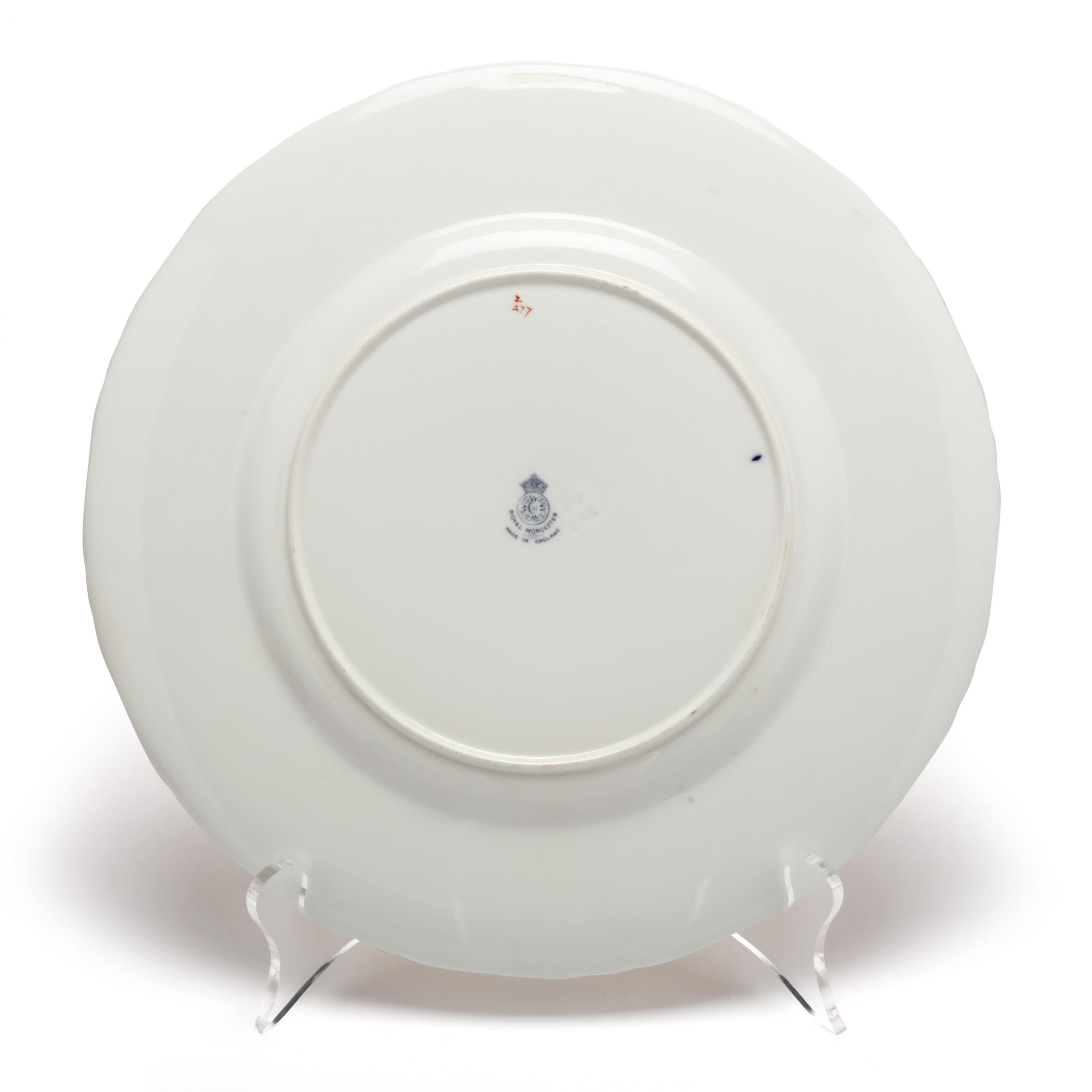 Set of Seven Royal Worcester Dinner Plates (Lot 233 - February