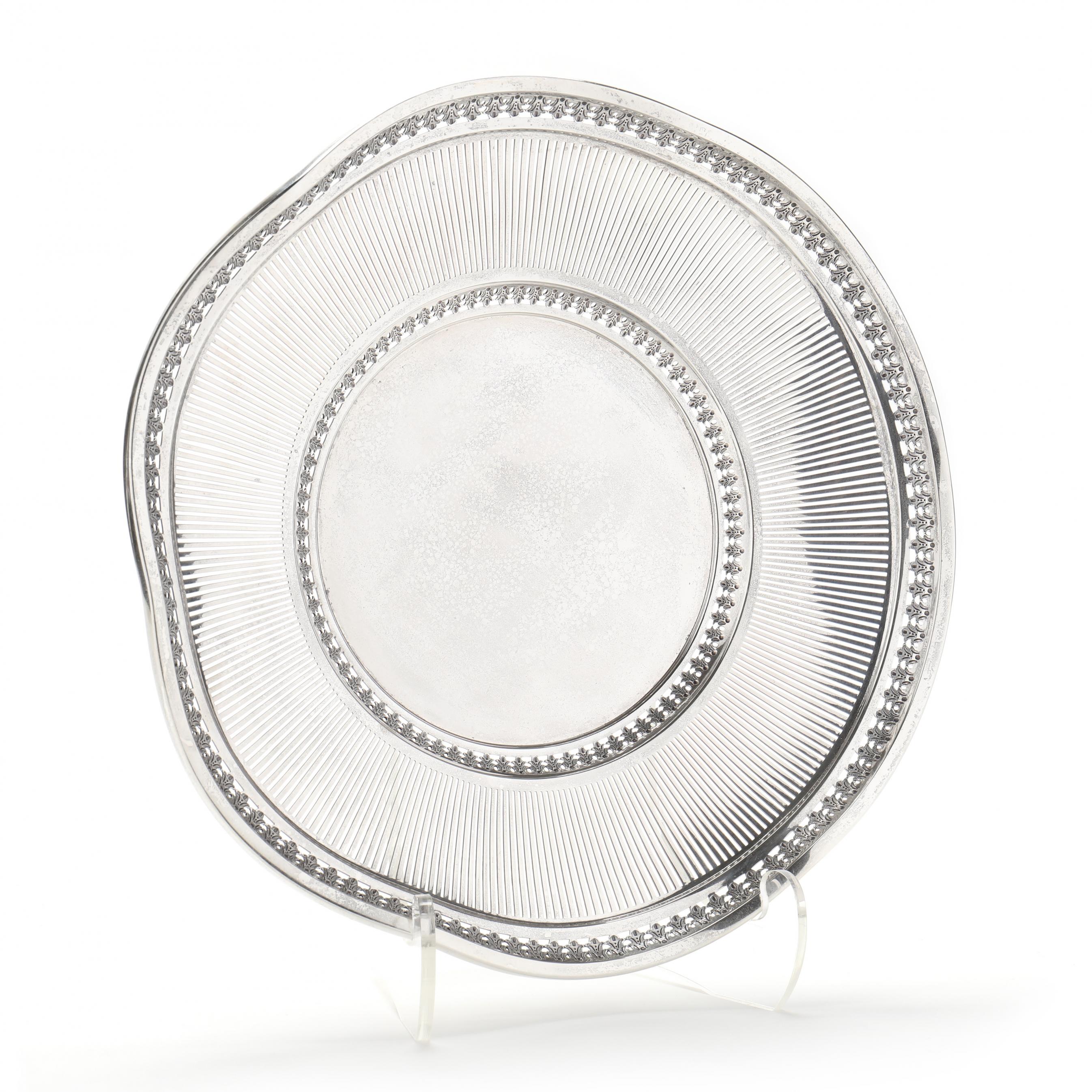 A Sterling Silver Dish by George A. Henkel & Co. (Lot 3132 - Fine