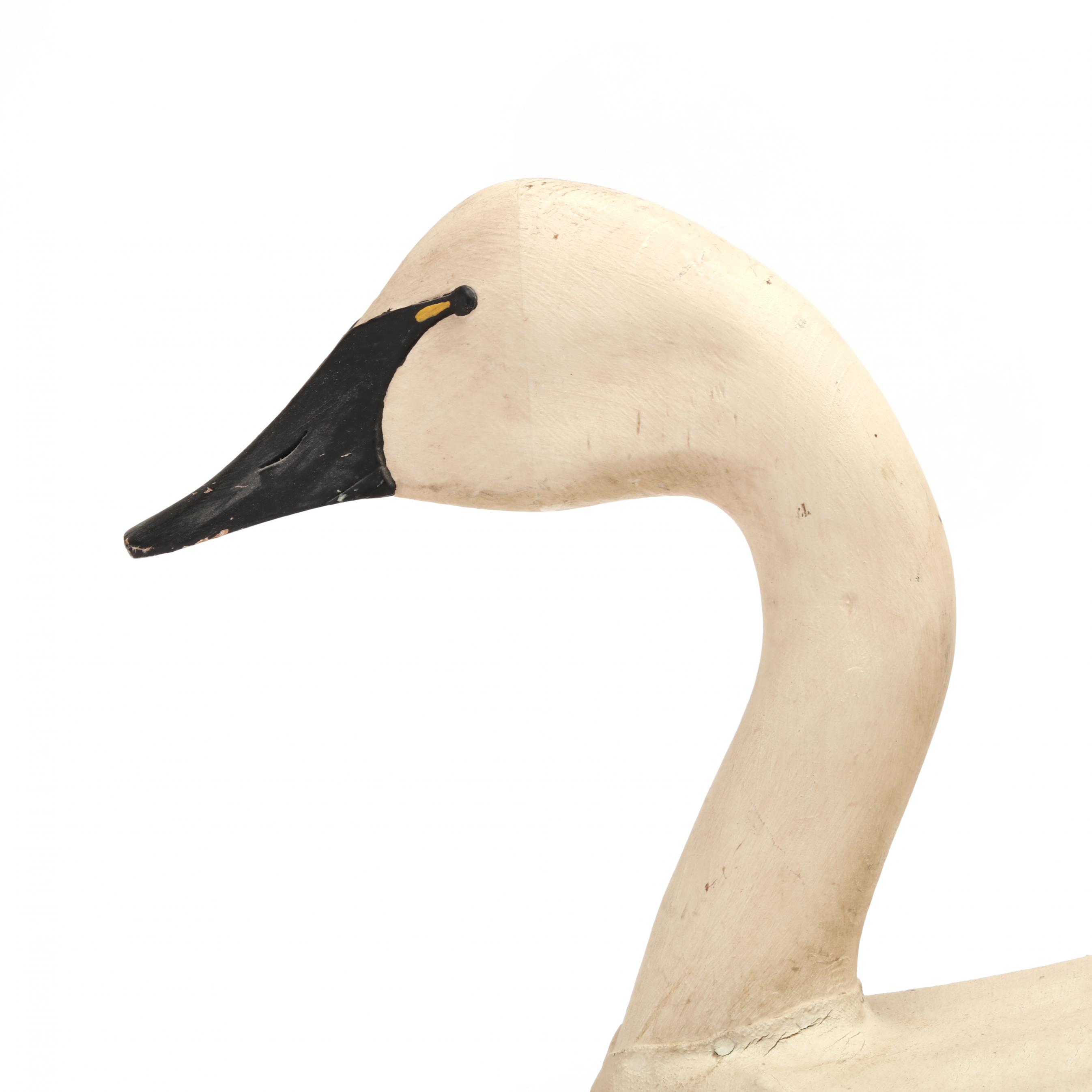 Ronnie Wade (NC, b. 1943), Swan (Lot 4222 - Sporting Art
