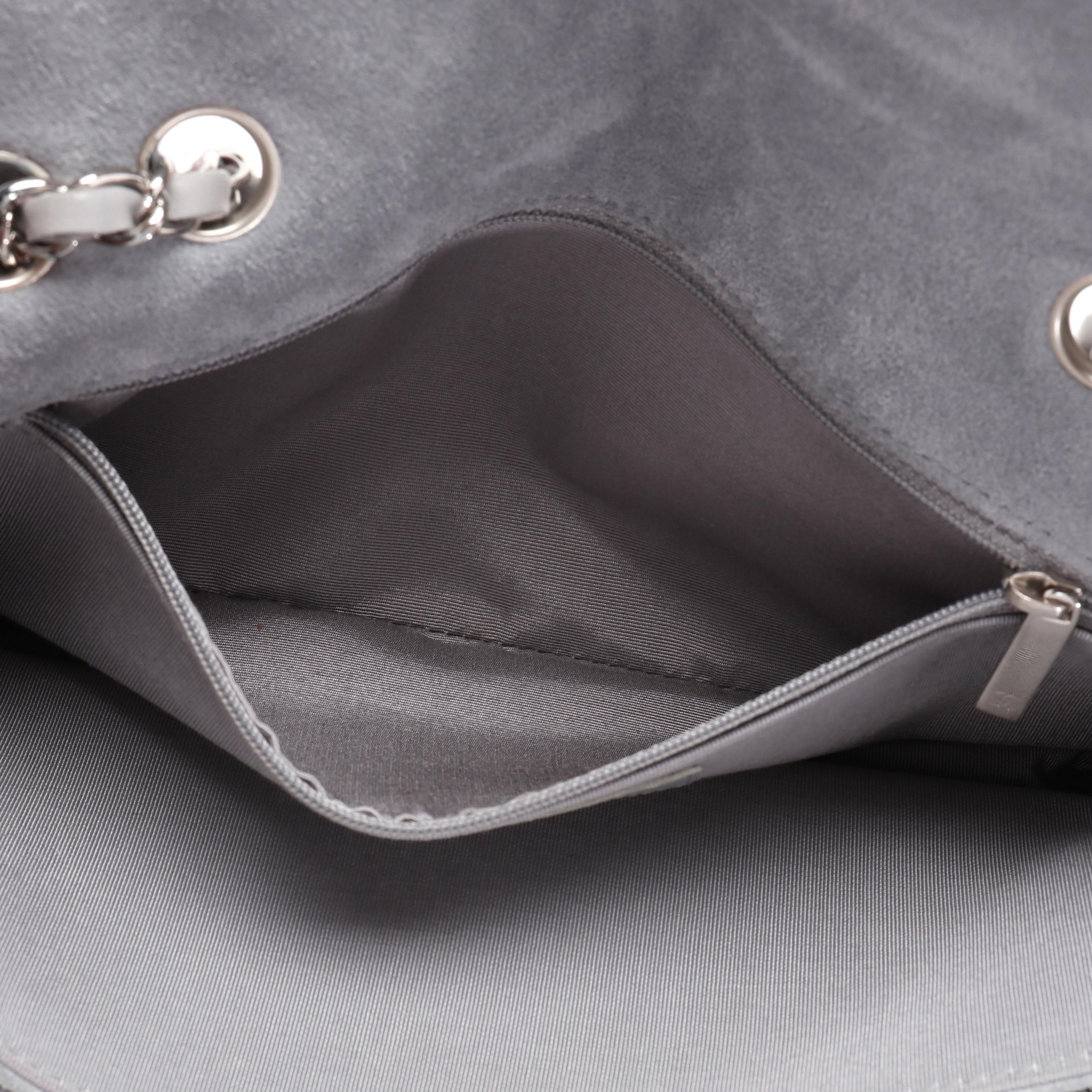 茶*様 Chanel Silver ヴィンテージバッグ CHANEL Matelasse CC Auth silver Leather chain shoulder bag