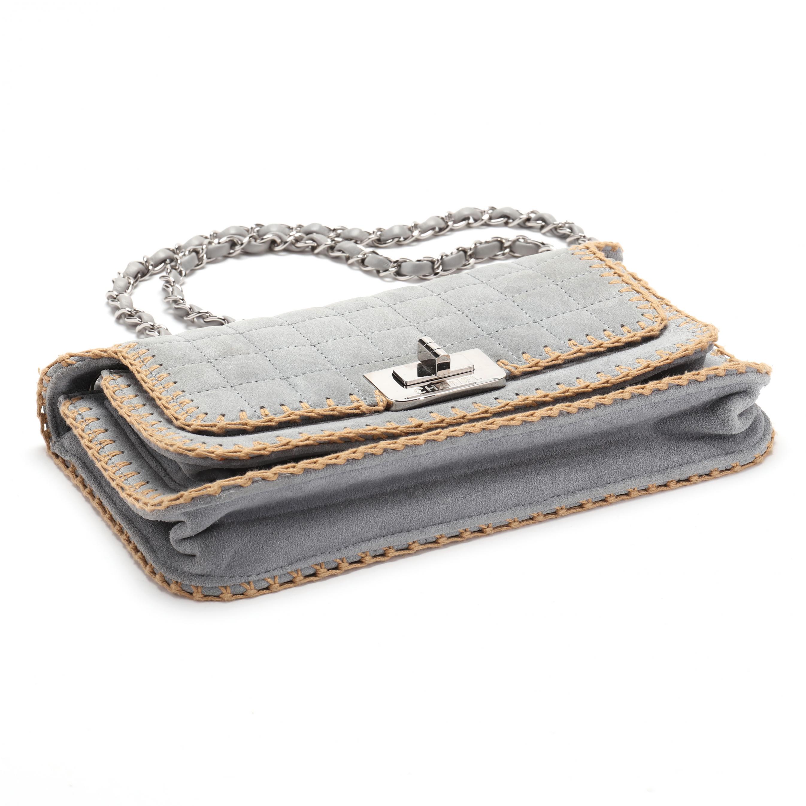 茶*様 Chanel Silver ヴィンテージバッグ Chanel Metallic Silver Quilted Pixel Effect Calfskin Leather