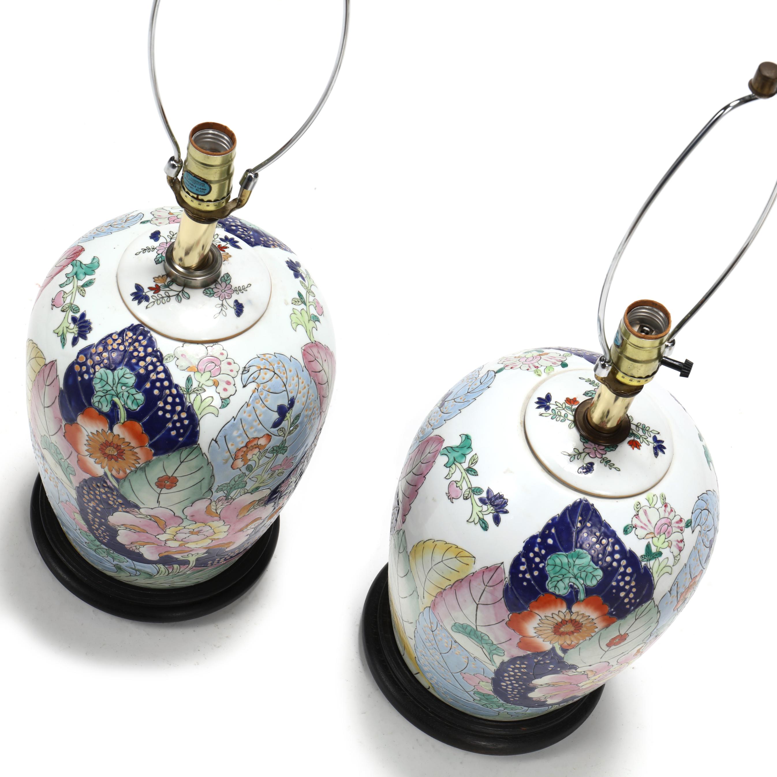 tobacco leaf ginger jar lamp Leaves 22" Multi-Color Square Gourd Porcelain Table The large tobacco leaf ginger jar is a magnificent decorative accessory A Pair of Chinese Export