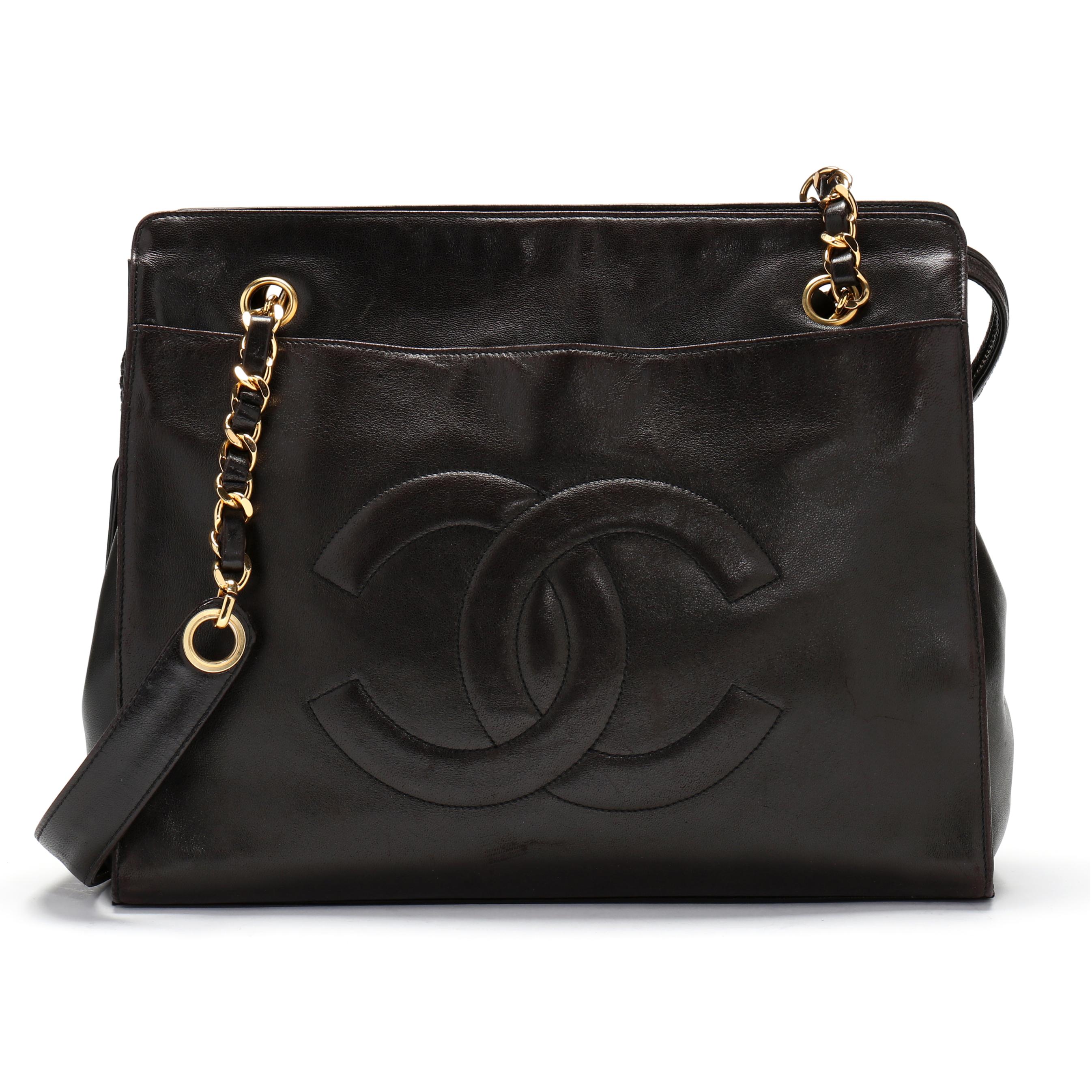 A Vintage Chanel Tote in Black (Lot 2025 - Luxury