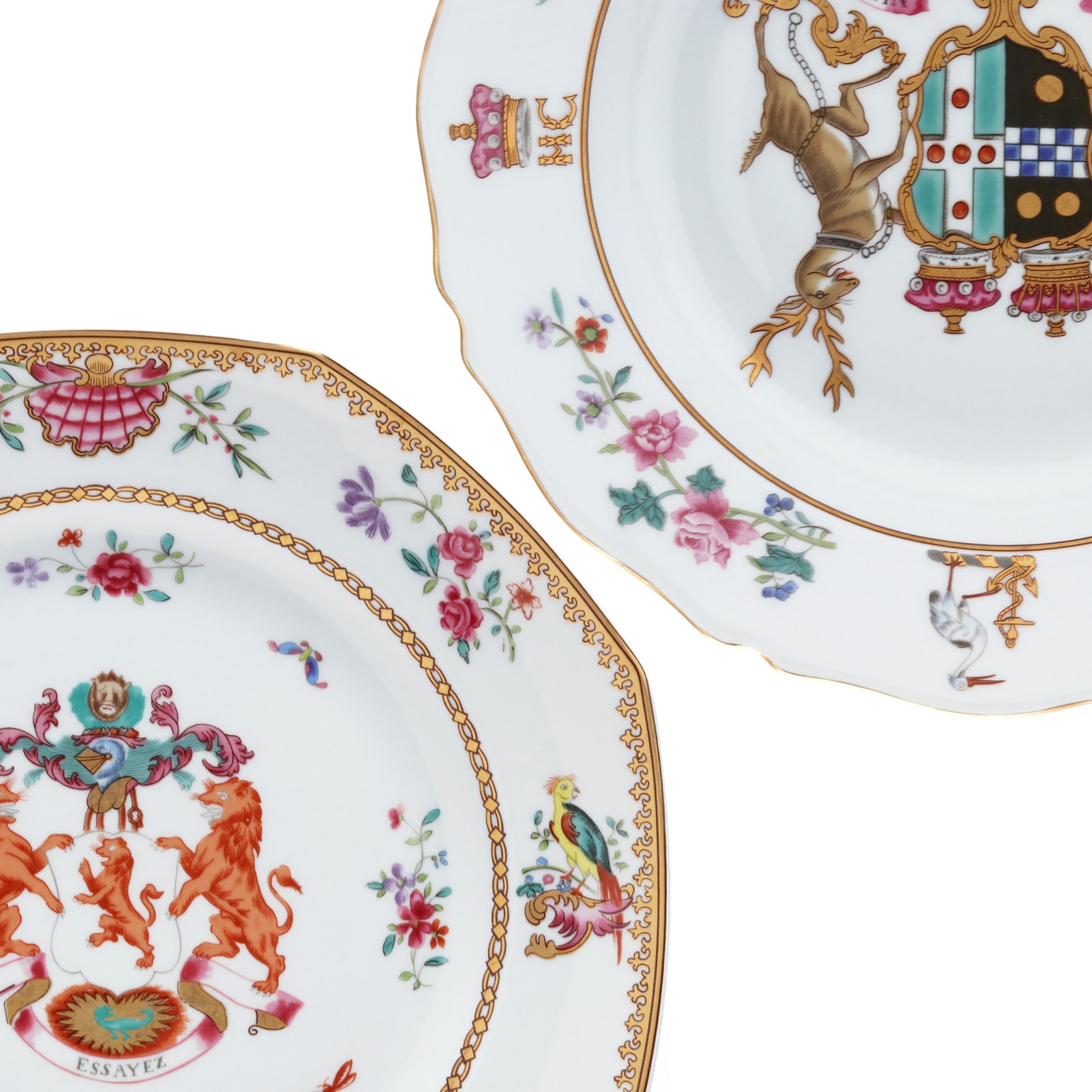 食器 Antique,Vista Alegre, Mottahedeh Eleven Mottahedeh Vista Alegre Armorial Plates (Lot 2186 - )