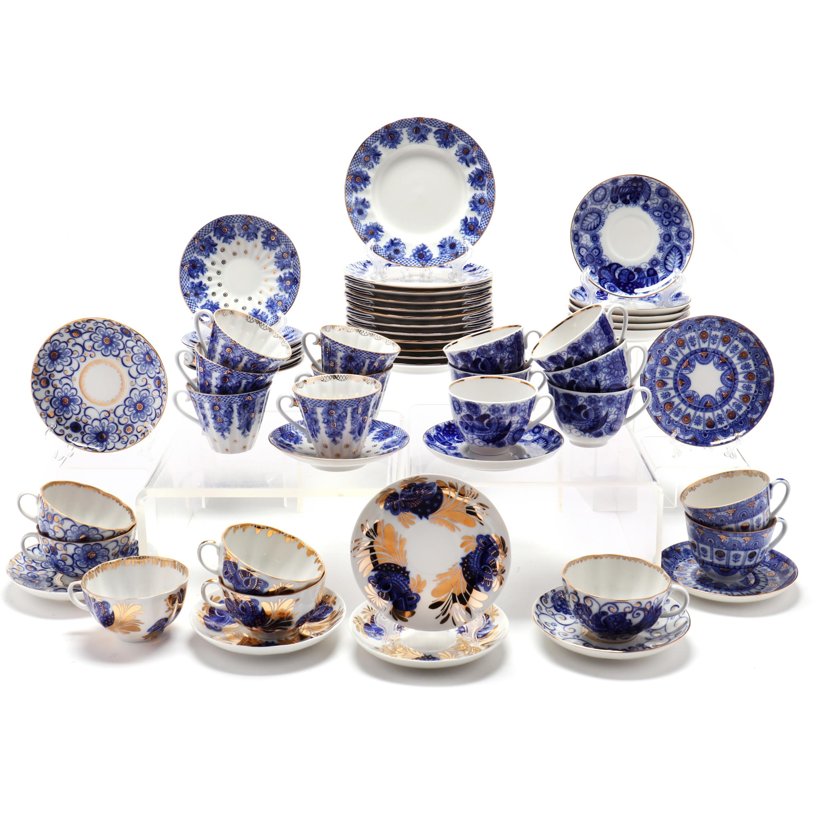 Assortment of Lomonosov Porcelain Dinnerware (Lot 2106 - )