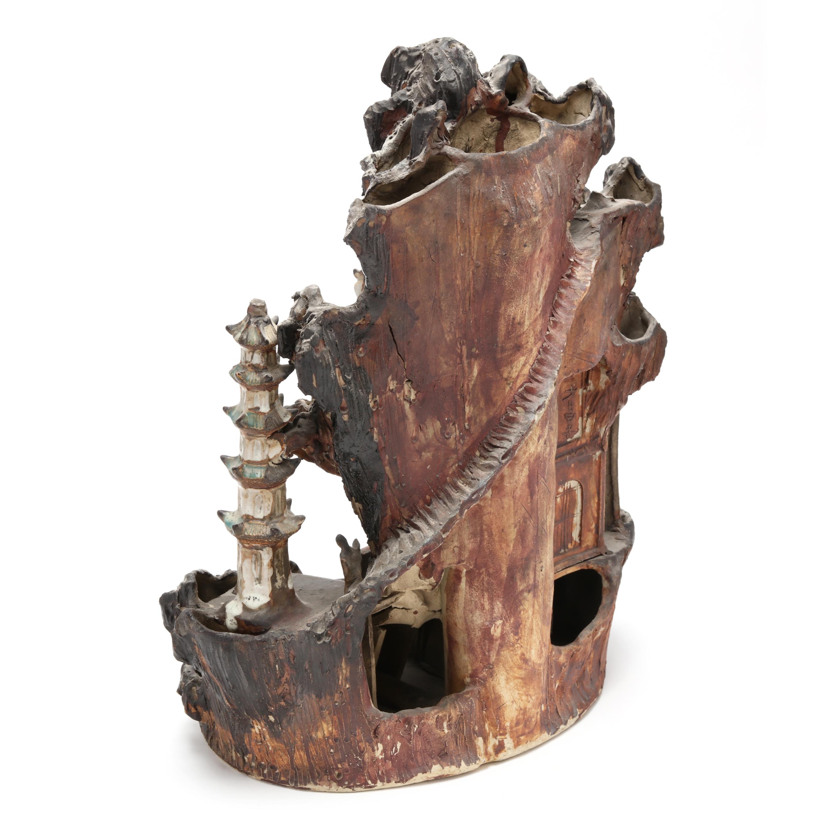 RAKUDA shina FARSHINA × OLD MOUNTAIN A Chinese Shiwan Glazed Pottery Mountain with Figures and