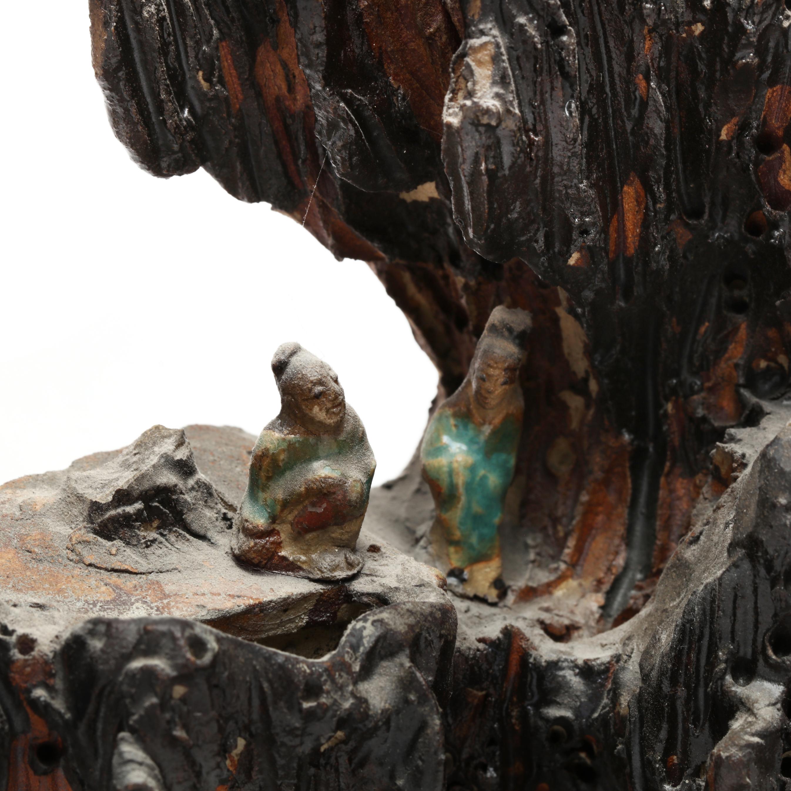 RAKUDA shina FARSHINA × OLD MOUNTAIN A Chinese Shiwan Glazed Pottery Mountain with Figures and