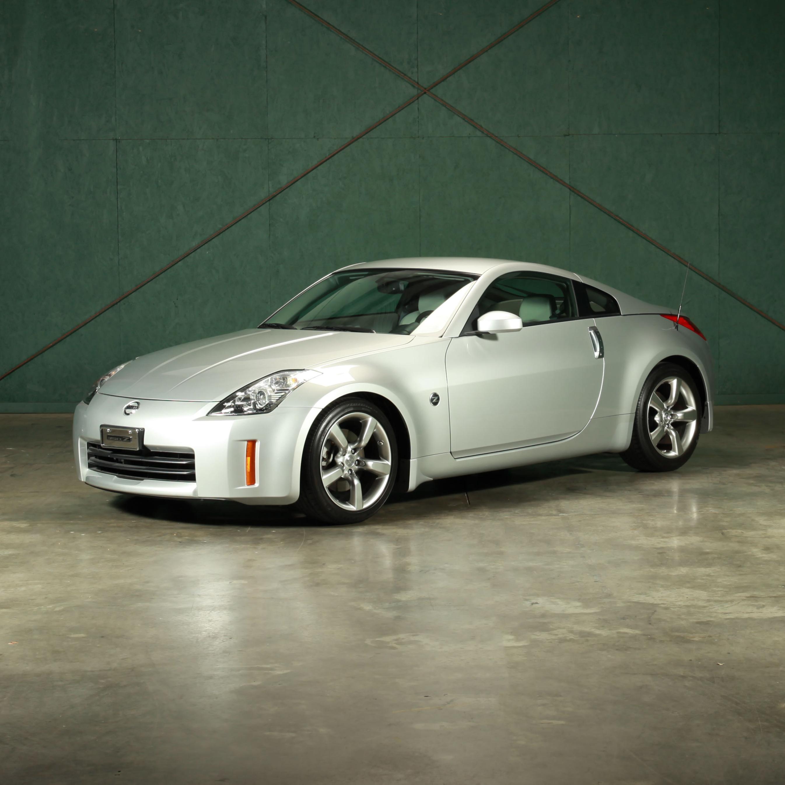 One Owner 7k Mile 2006 Nissan 350z Touring (Lot 6003 - Collector